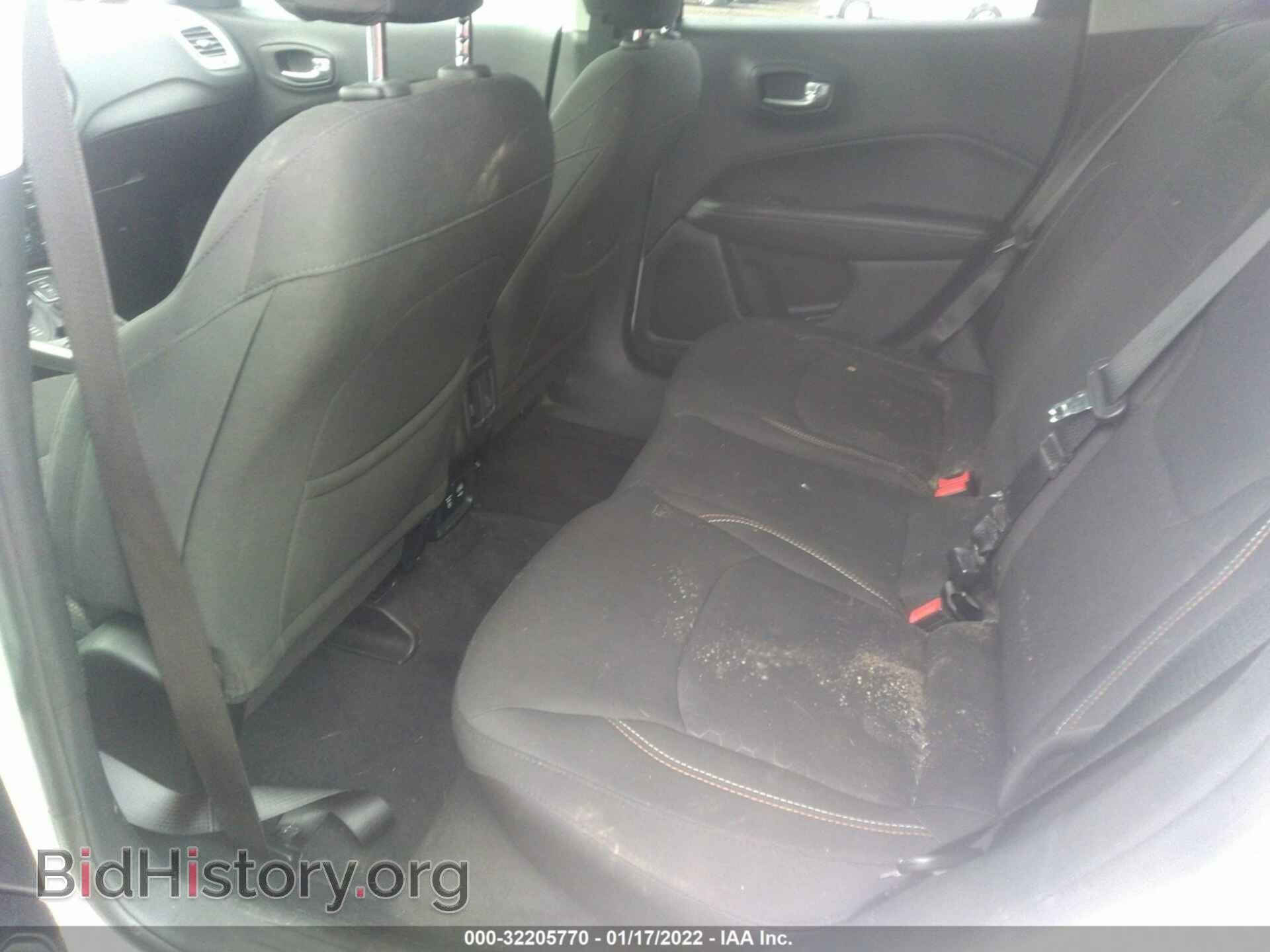 2018 JEEP COMPASS - VIN: 3C4NJDAB5JT145971 - Фото 8