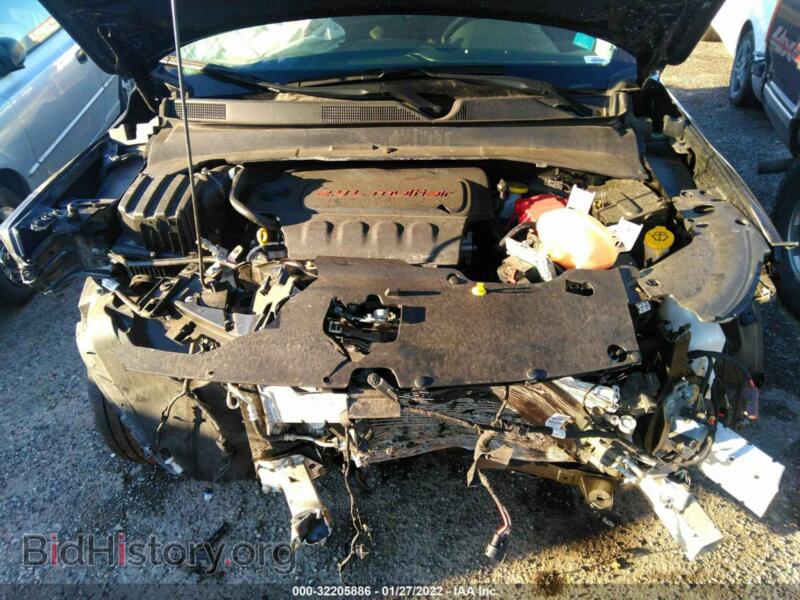 2021 Jeep COMPASS (VIN 3C4NJDAB7MT557054) — photo 10 of 12