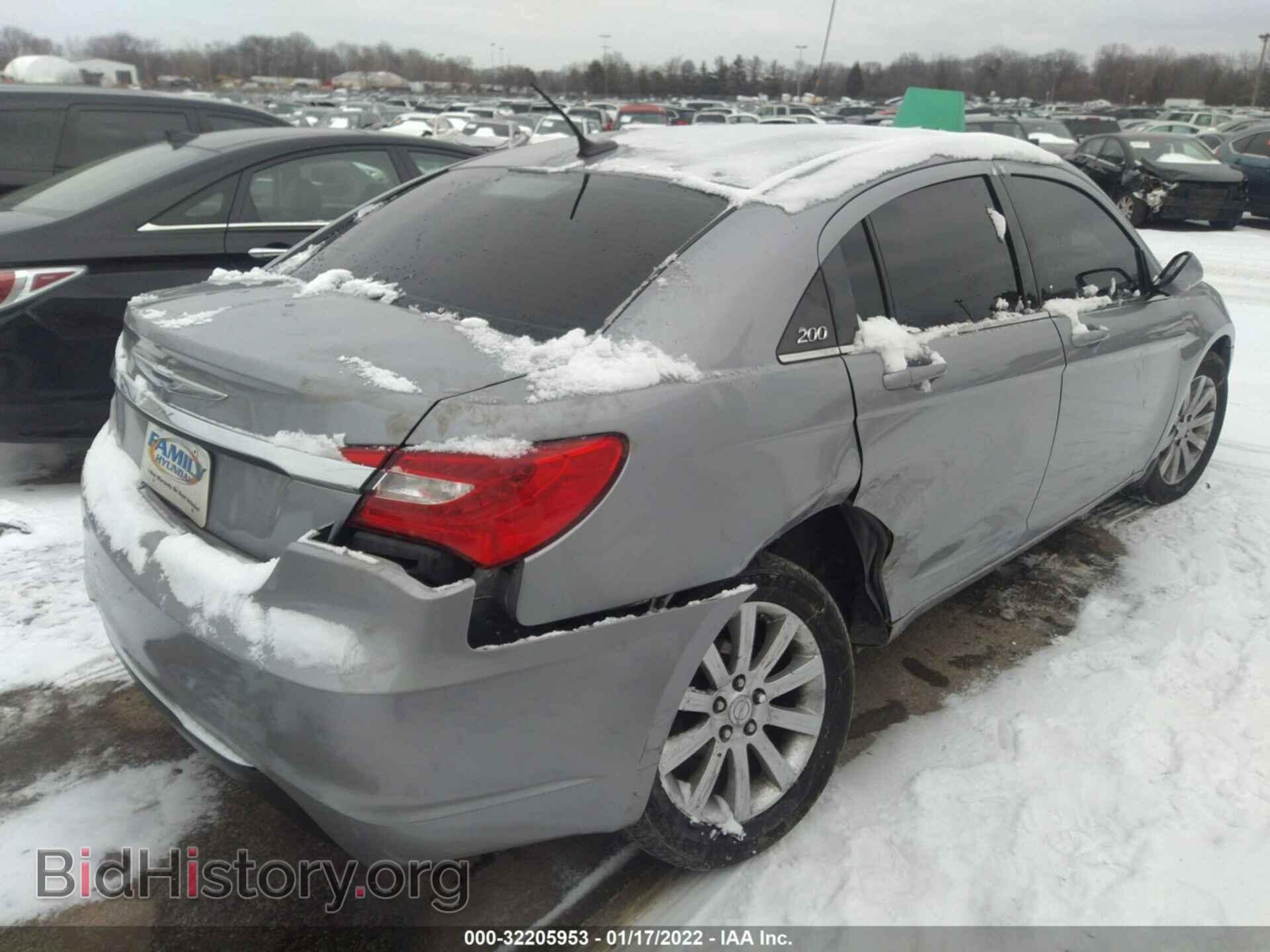 2013 CHRYSLER 200 - VIN: 1C3CCBBB0DN514250 - Фото 4