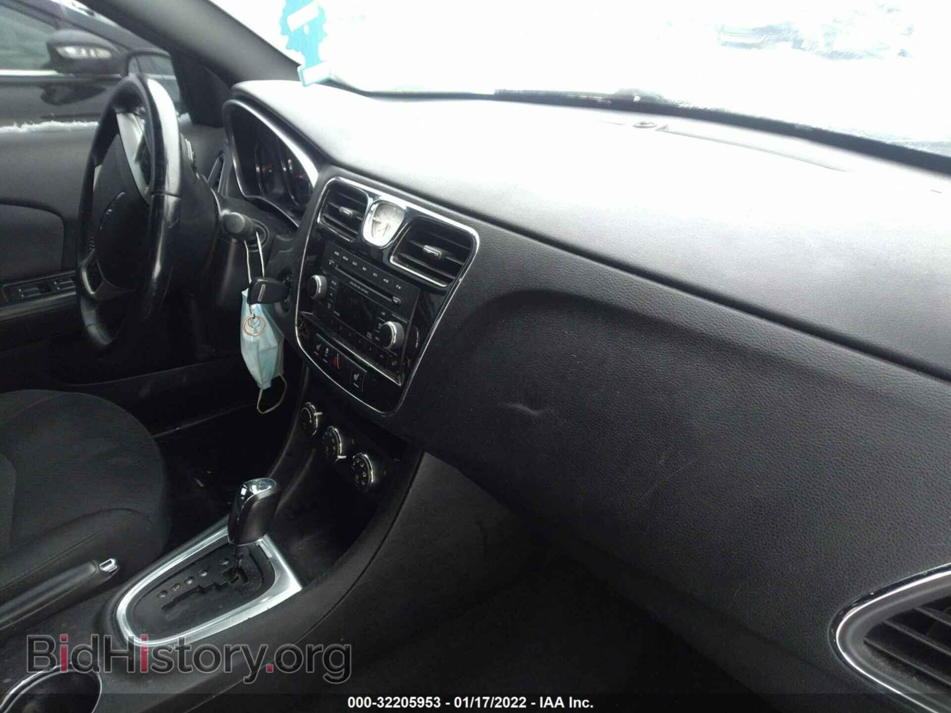 2013 CHRYSLER 200 - VIN: 1C3CCBBB0DN514250 - Фото 5