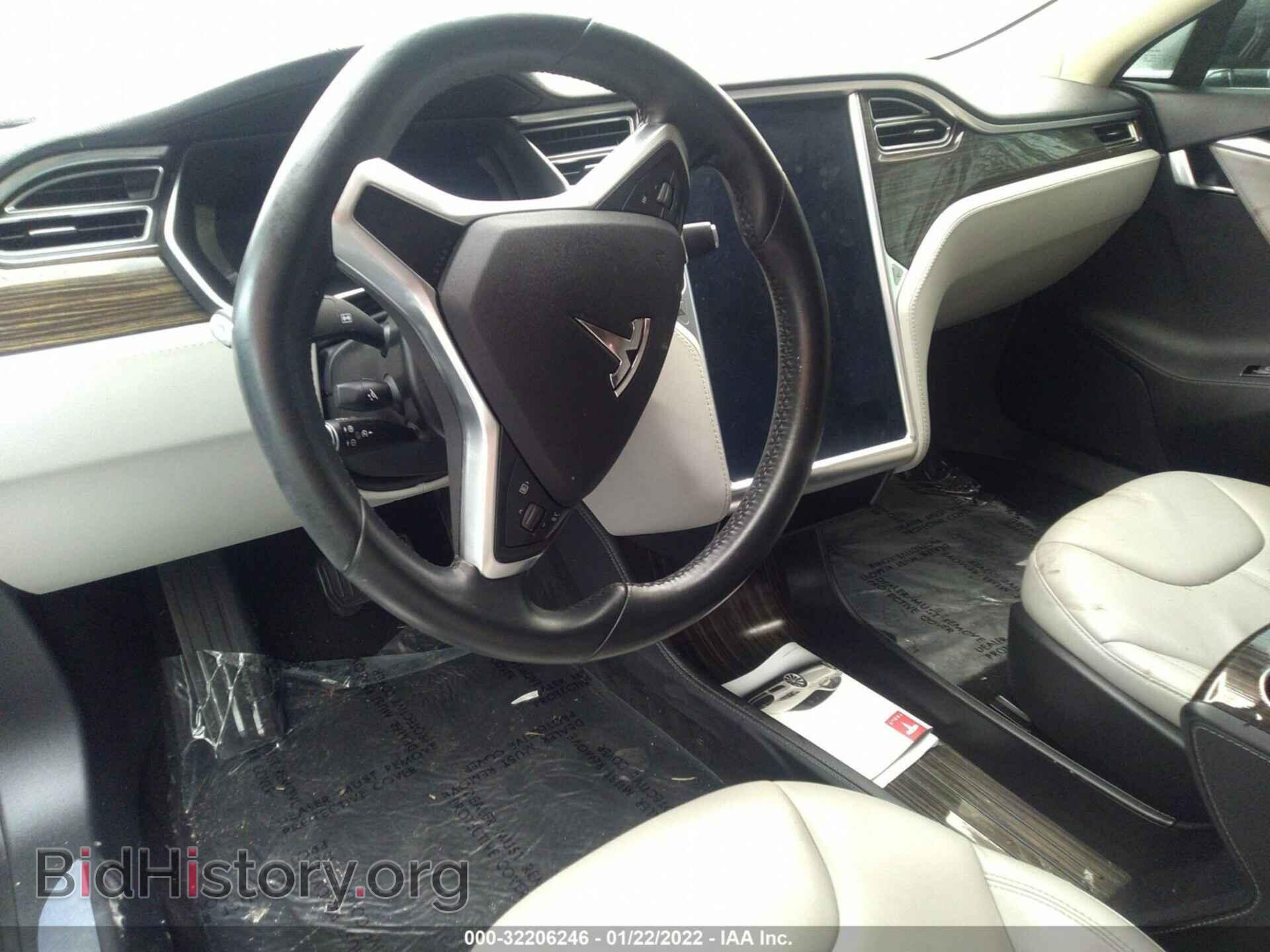 2014 TESLA MODEL S - VIN: 5YJSA1H13EFP64555 - Фото 5