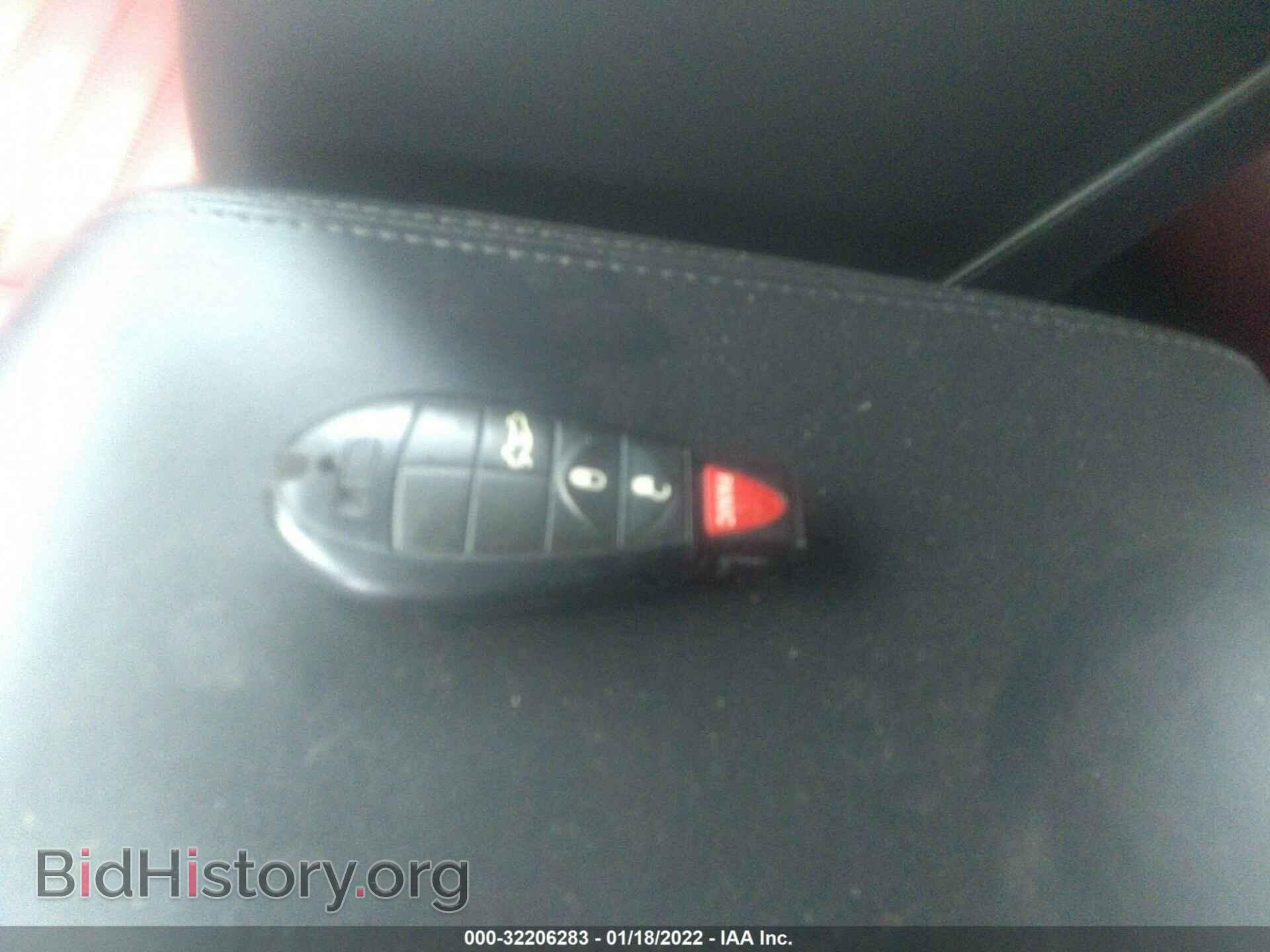 2014 DODGE CHALLENGER - VIN: 2C3CDYAG4EH104512 - Фото 11