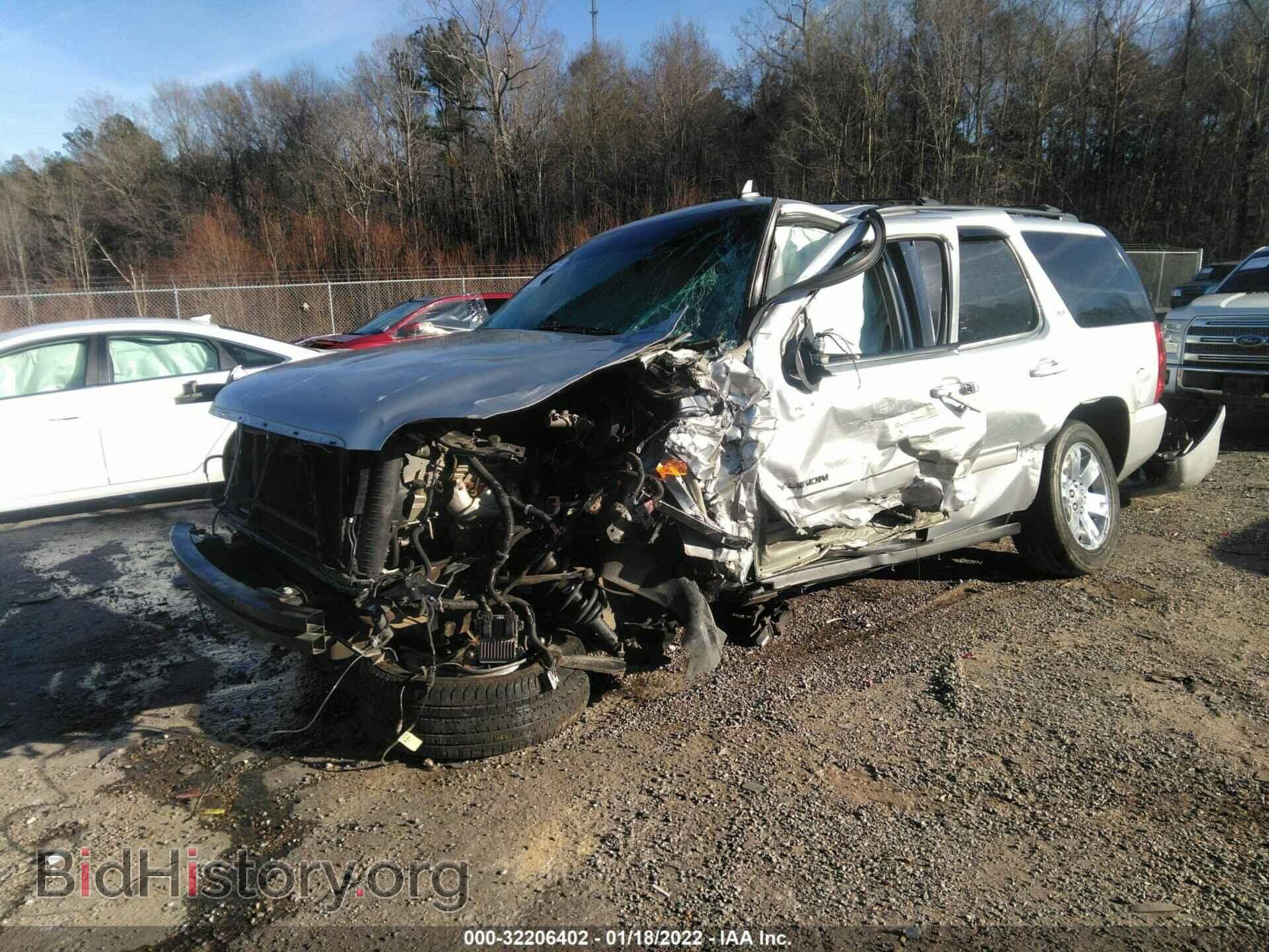2012 GMC YUKON - VIN: 1GKS1CE01CR310114 - Фото 2