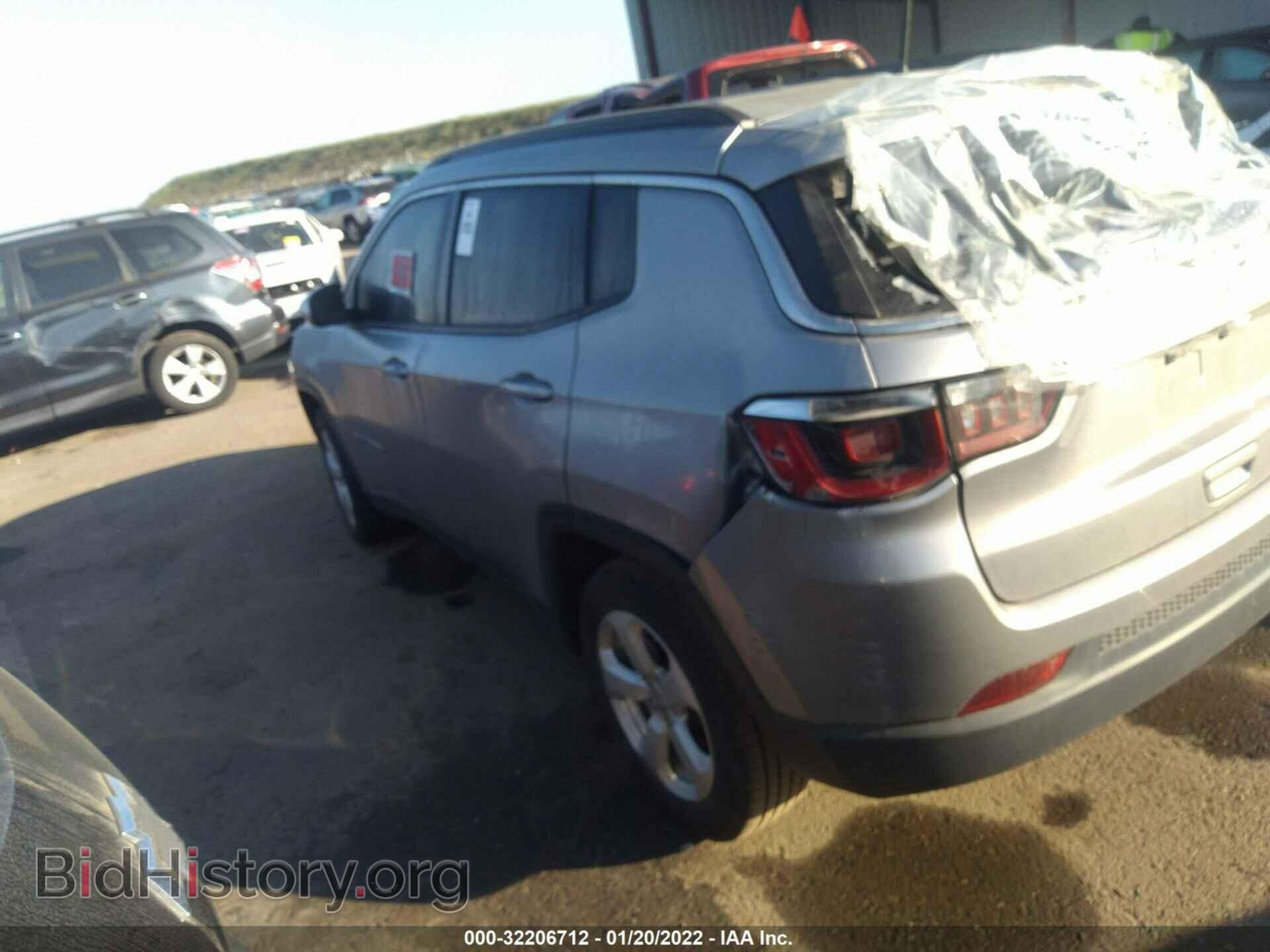 2018 JEEP COMPASS - VIN: 3C4NJCBB2JT495308 - Фото 3
