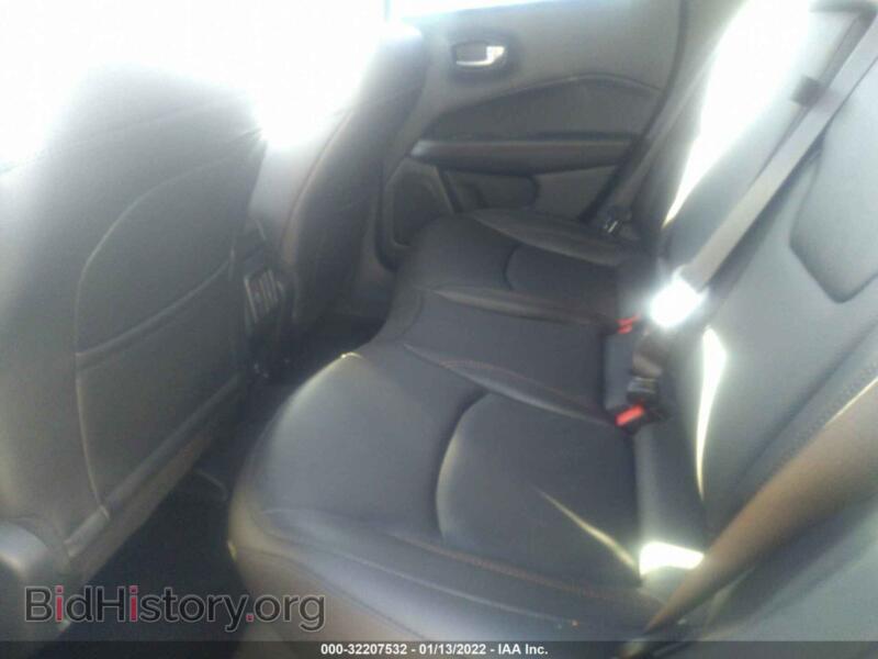 2021 Jeep COMPASS (VIN 3C4NJDCBXMT593401) — фото 8 из 11