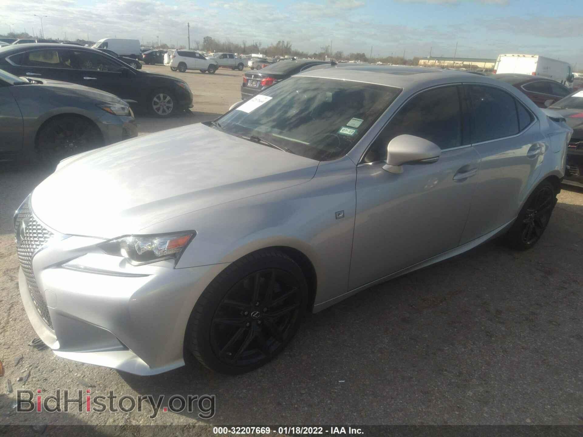 2016 LEXUS IS 200T - VIN: JTHBA1D23G5015983 - Фото 2