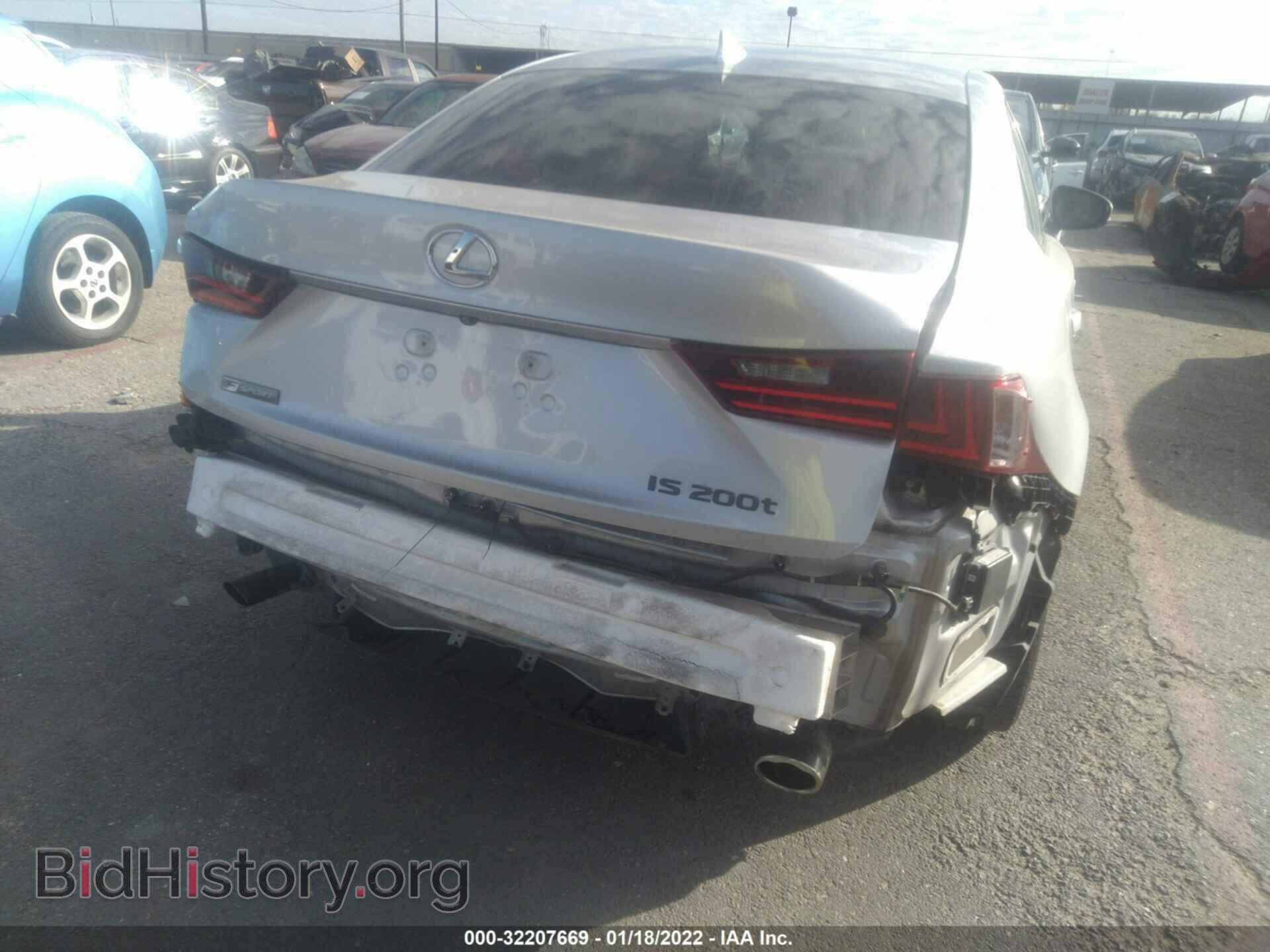 2016 LEXUS IS 200T - VIN: JTHBA1D23G5015983 - Фото 6