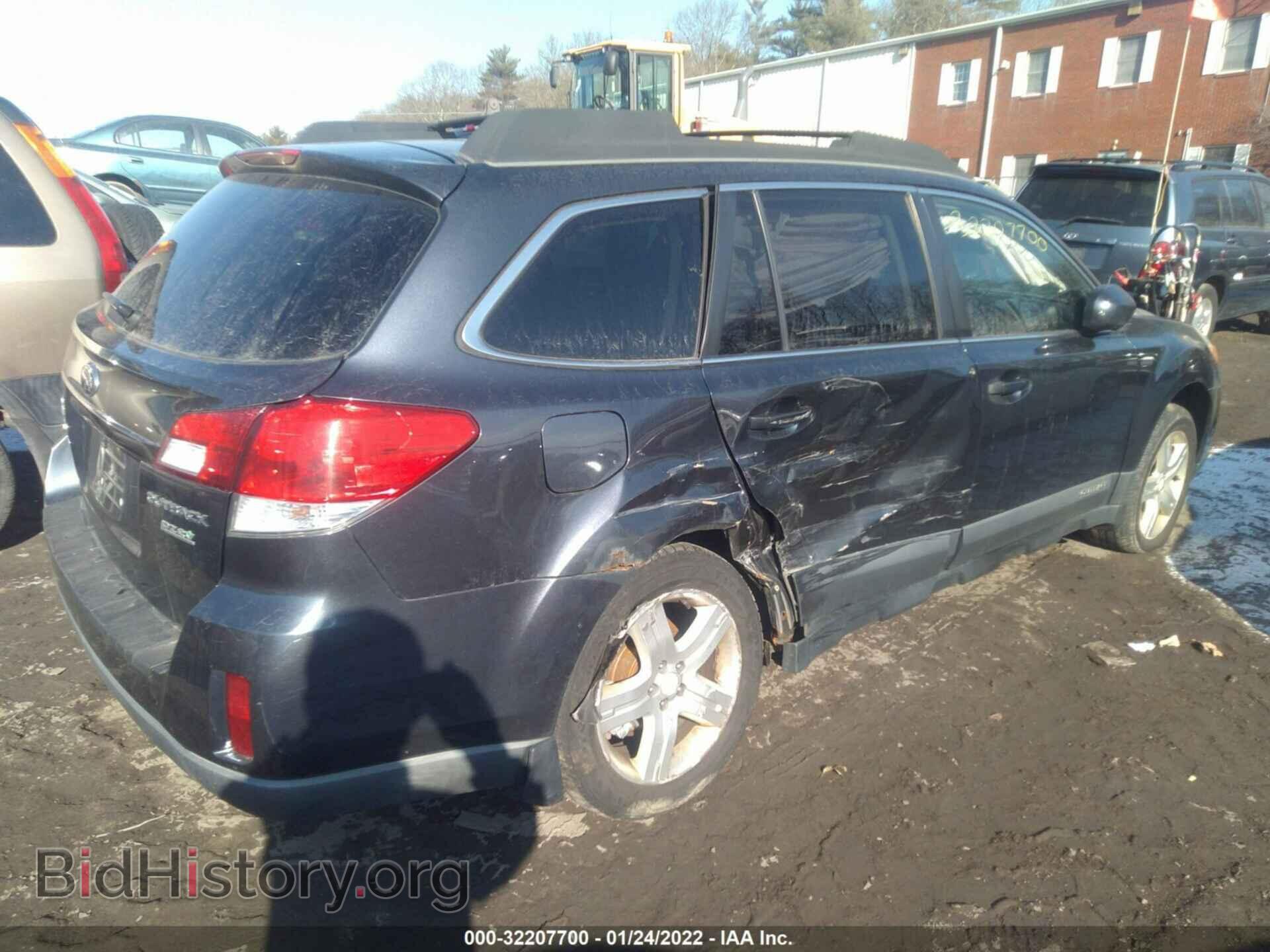 2011 SUBARU OUTBACK - VIN: 4S4BRBCC9B3352328 - Фото 4