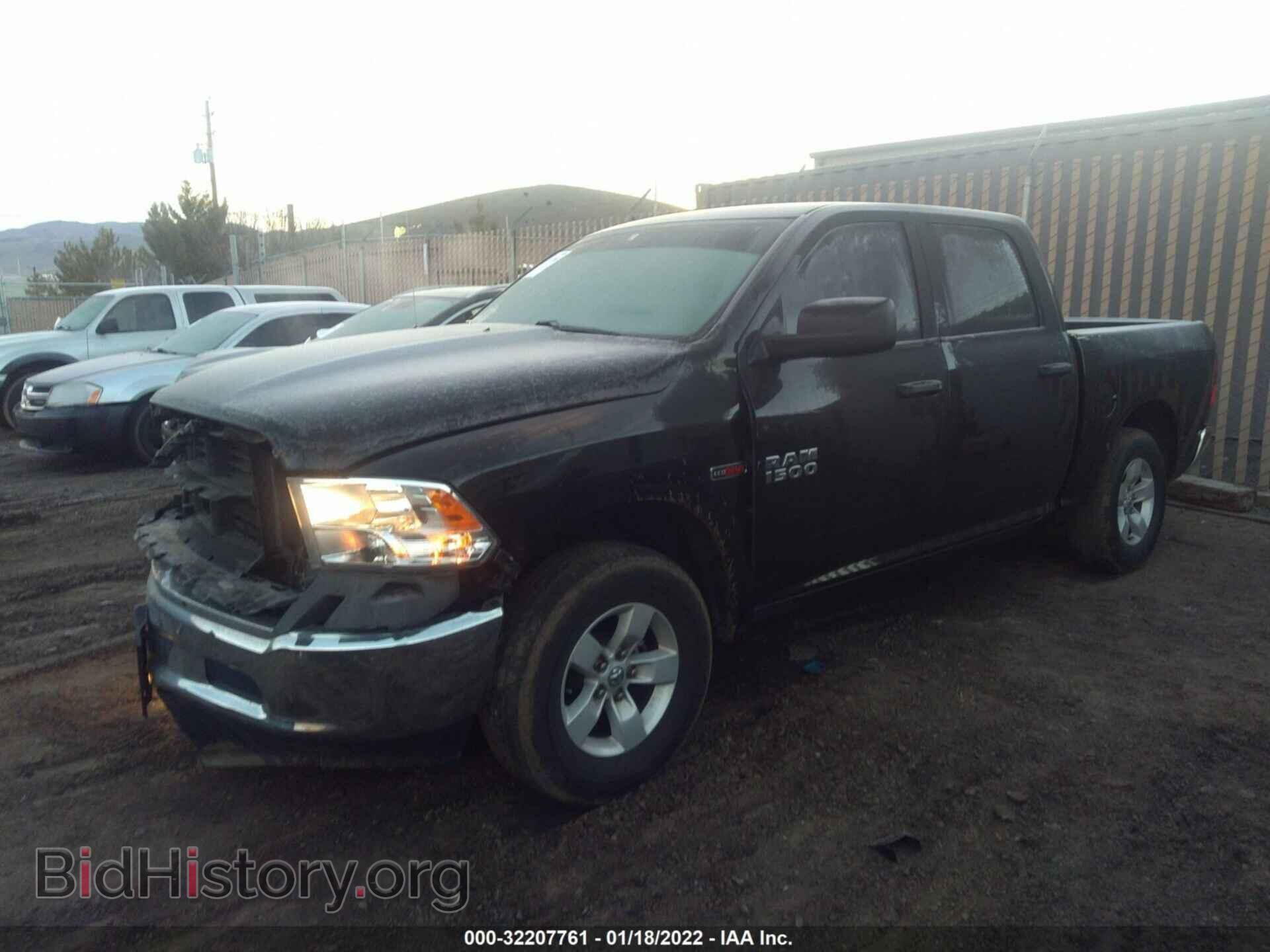 2018 RAM 1500 - VIN: 1C6RR7KM0JS320941 - Фото 2