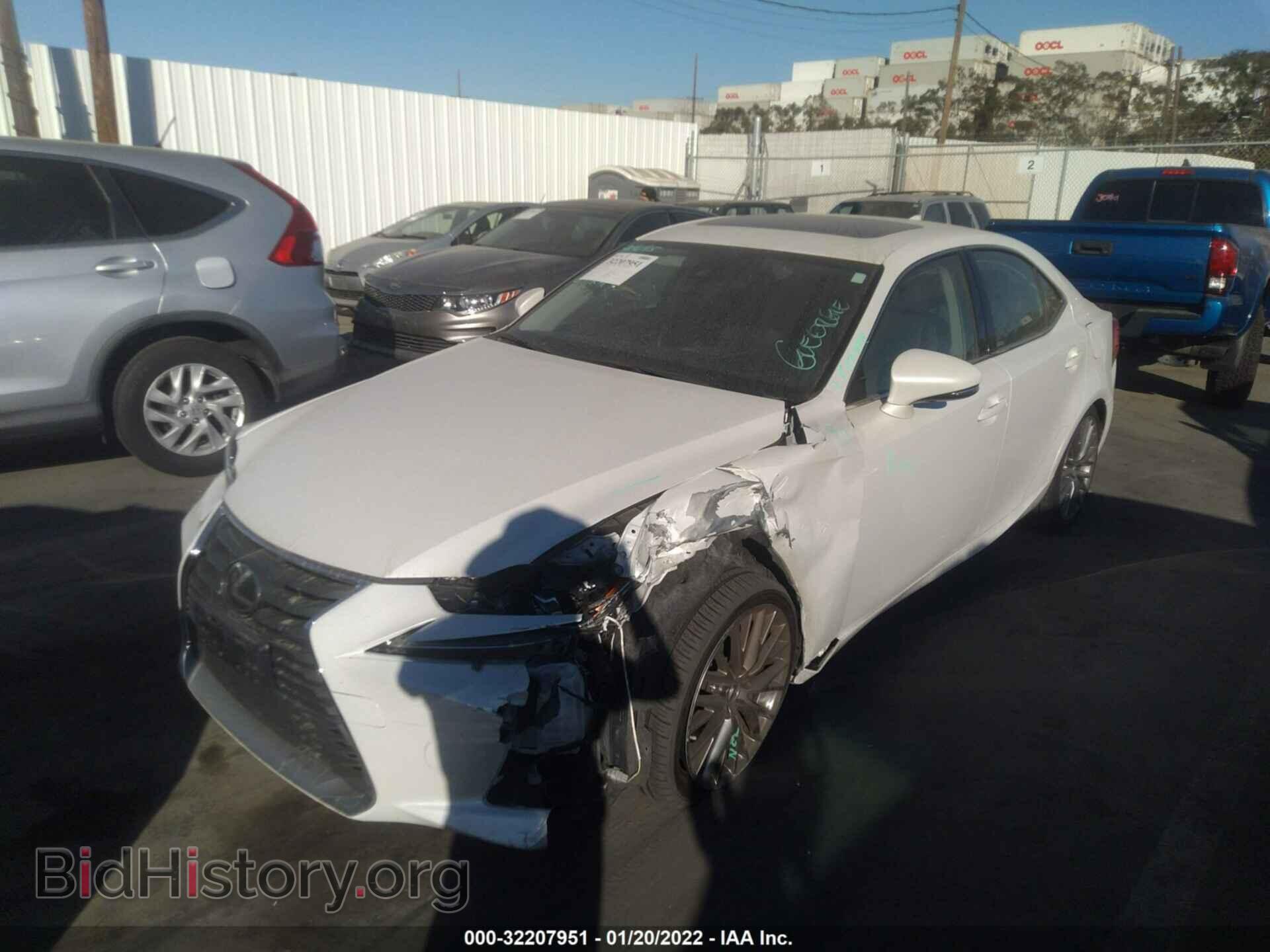 2017 LEXUS IS - VIN: JTHBA1D28H5046504 - Фото 2