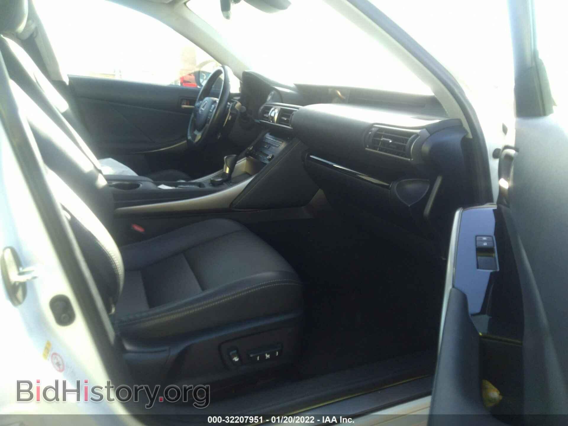 2017 LEXUS IS - VIN: JTHBA1D28H5046504 - Фото 5