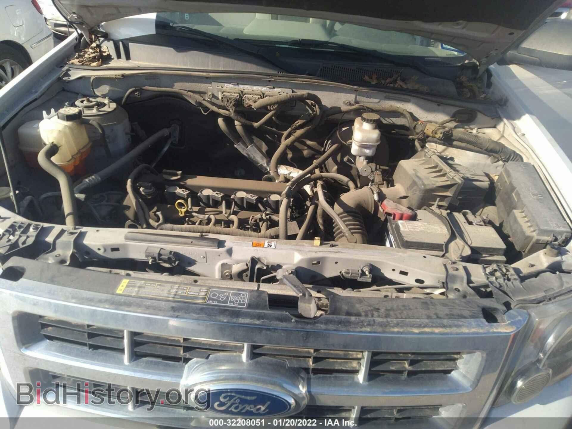 2011 FORD ESCAPE - VIN: 1FMCU0D78BKA38040 - Фото 10