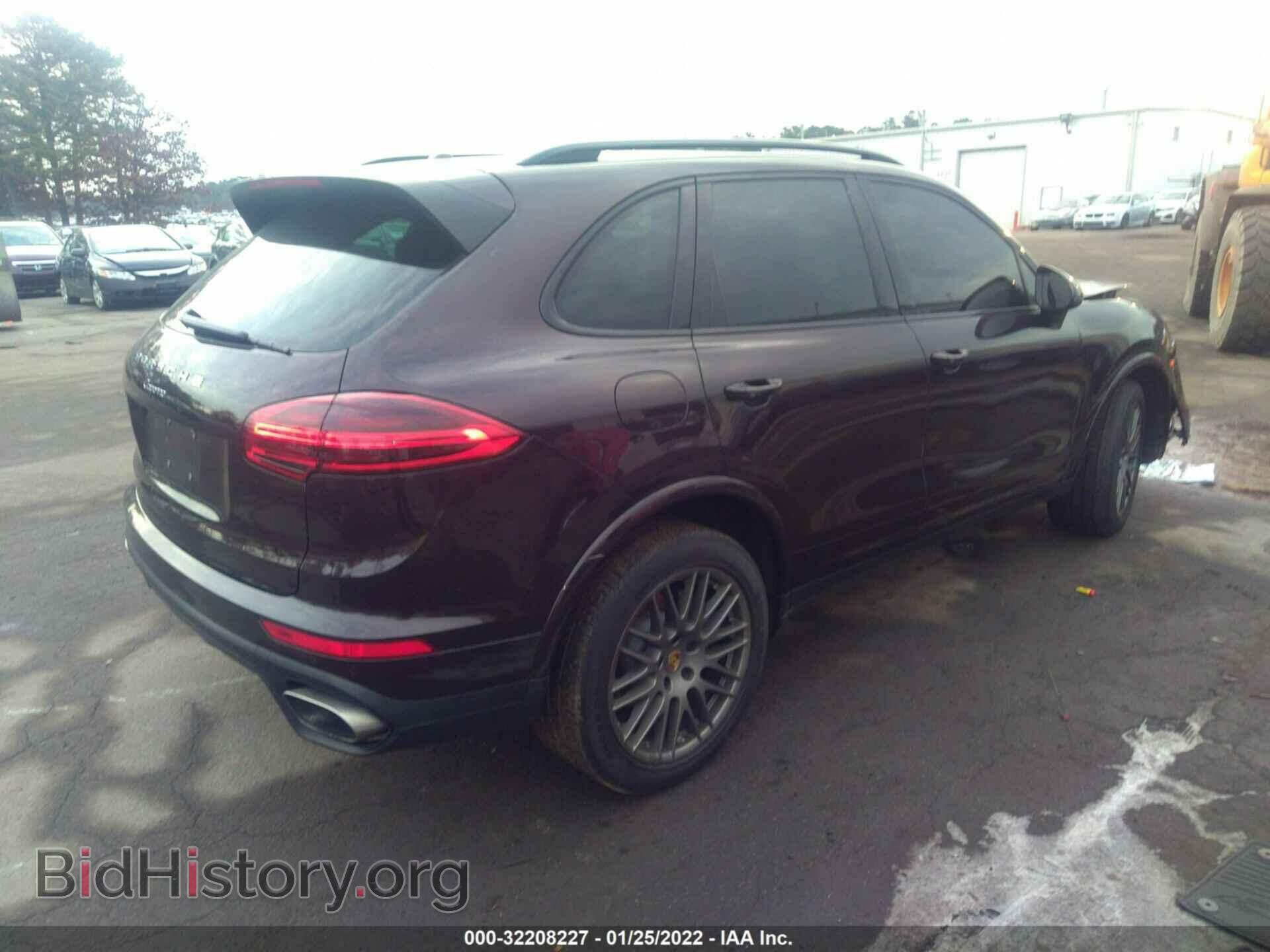 2017 PORSCHE CAYENNE - VIN: WP1AA2A27HKA90873 - Фото 4