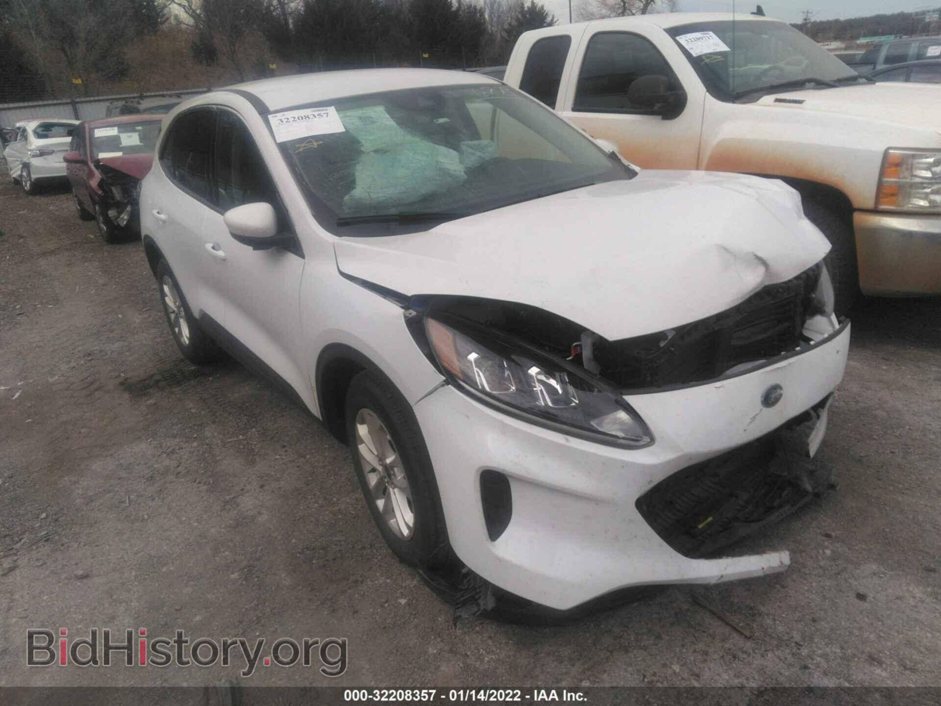 Photo 1FMCU0G66LUC46779 - FORD ESCAPE 2020