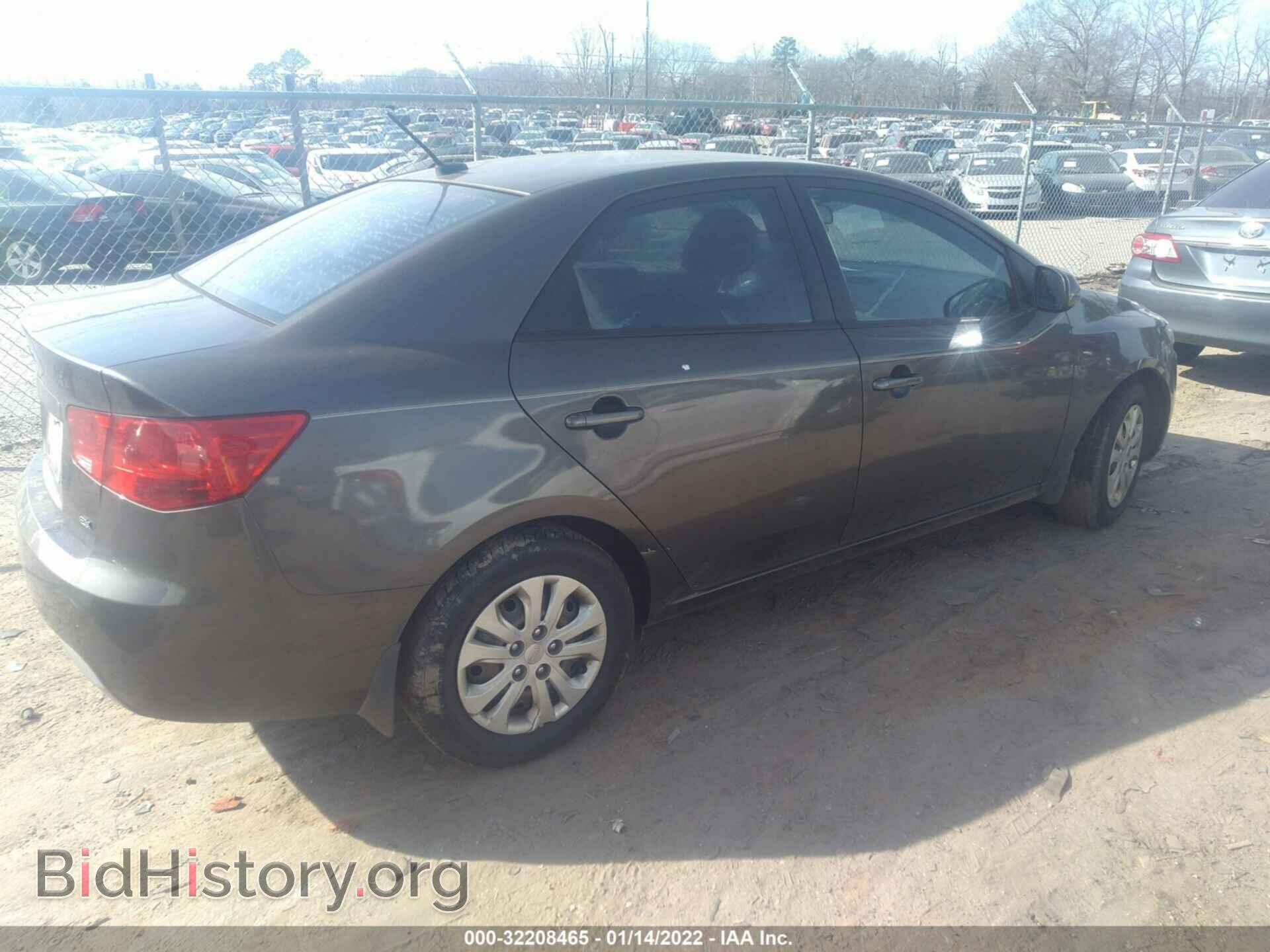 2011 KIA FORTE - VIN: KNAFU4A20B5460266 - Фото 4