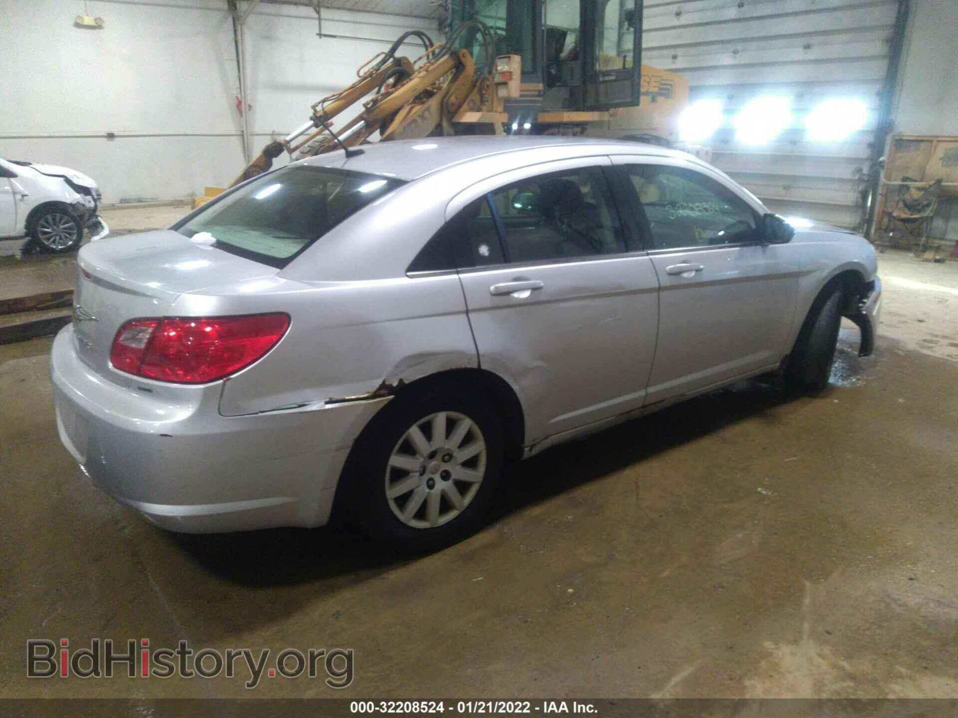 2010 CHRYSLER SEBRING - VIN: 1C3CC4FB1AN229929 - Фото 4