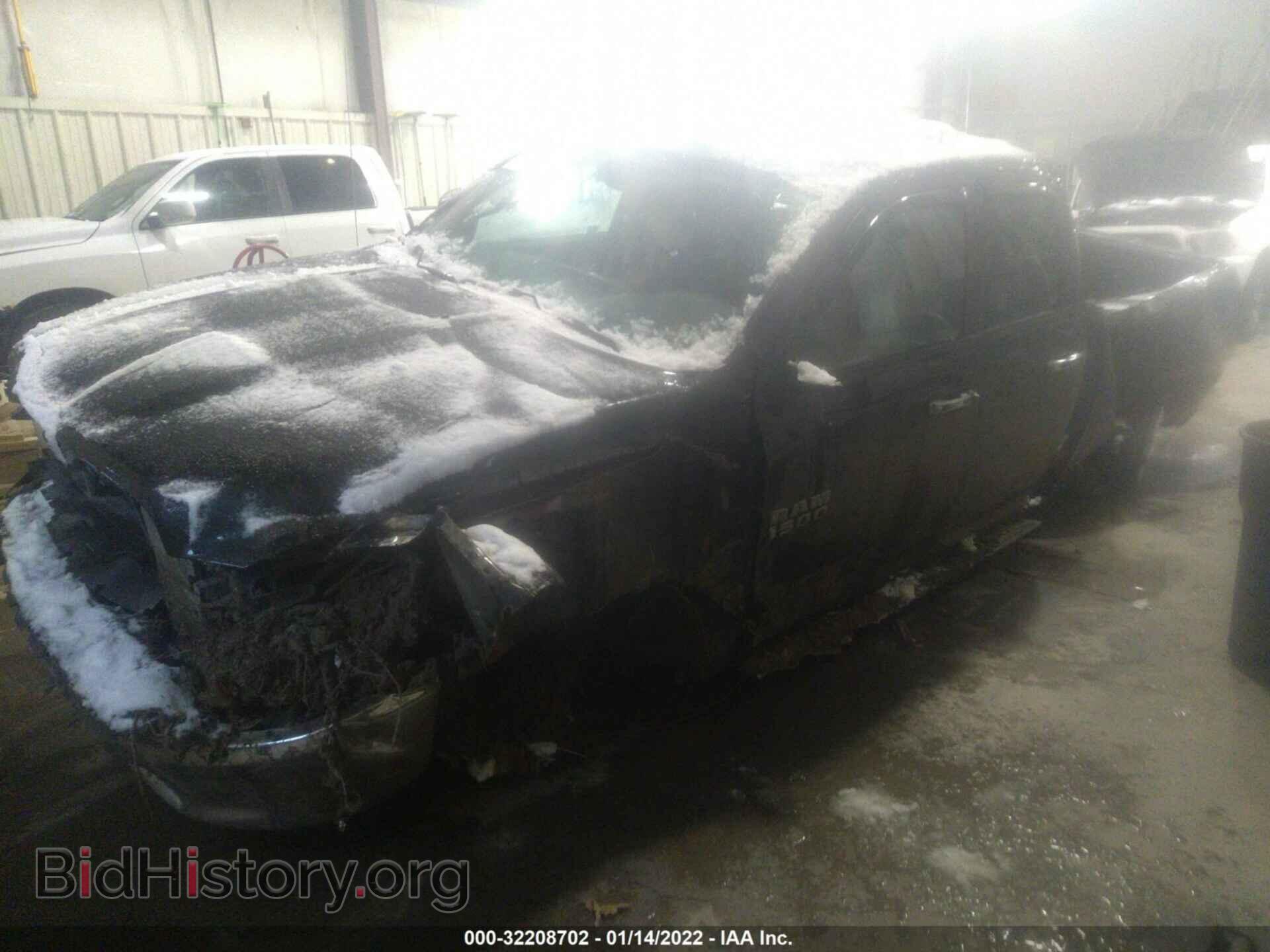2016 RAM 1500 - VIN: 1C6RR7GT7GS192500 - Photo 2