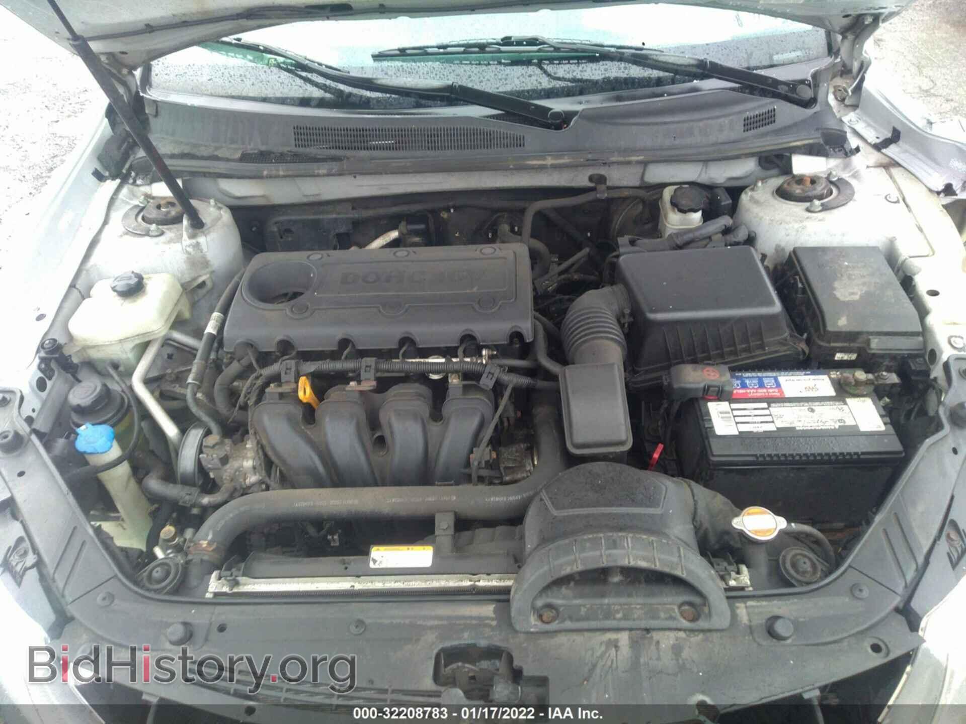 2009 KIA OPTIMA - VIN: KNAGE228X95317988 - Фото 10