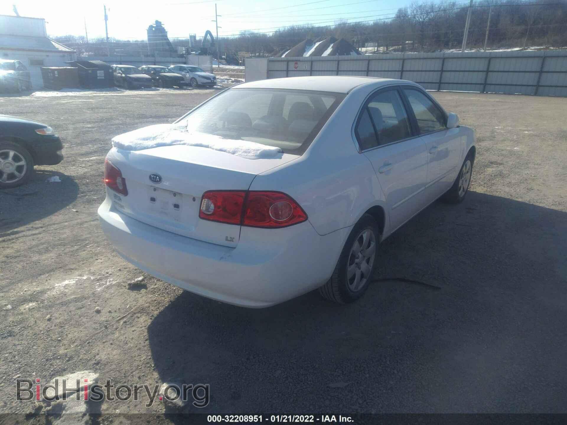 2008 KIA OPTIMA - VIN: KNAGE123085210753 - Фото 4