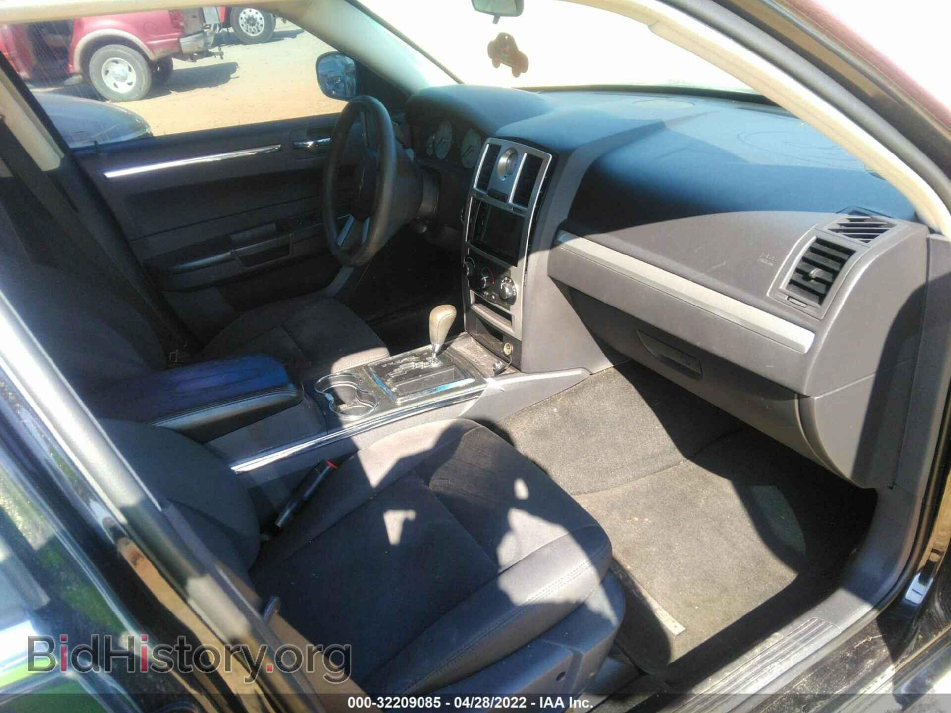 2010 CHRYSLER 300 - VIN: 2C3CA4CD1AH123159 - Фото 5