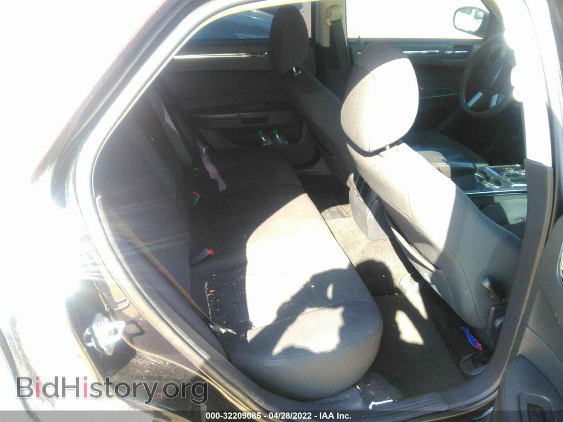 2010 CHRYSLER 300 - VIN: 2C3CA4CD1AH123159 - Фото 8