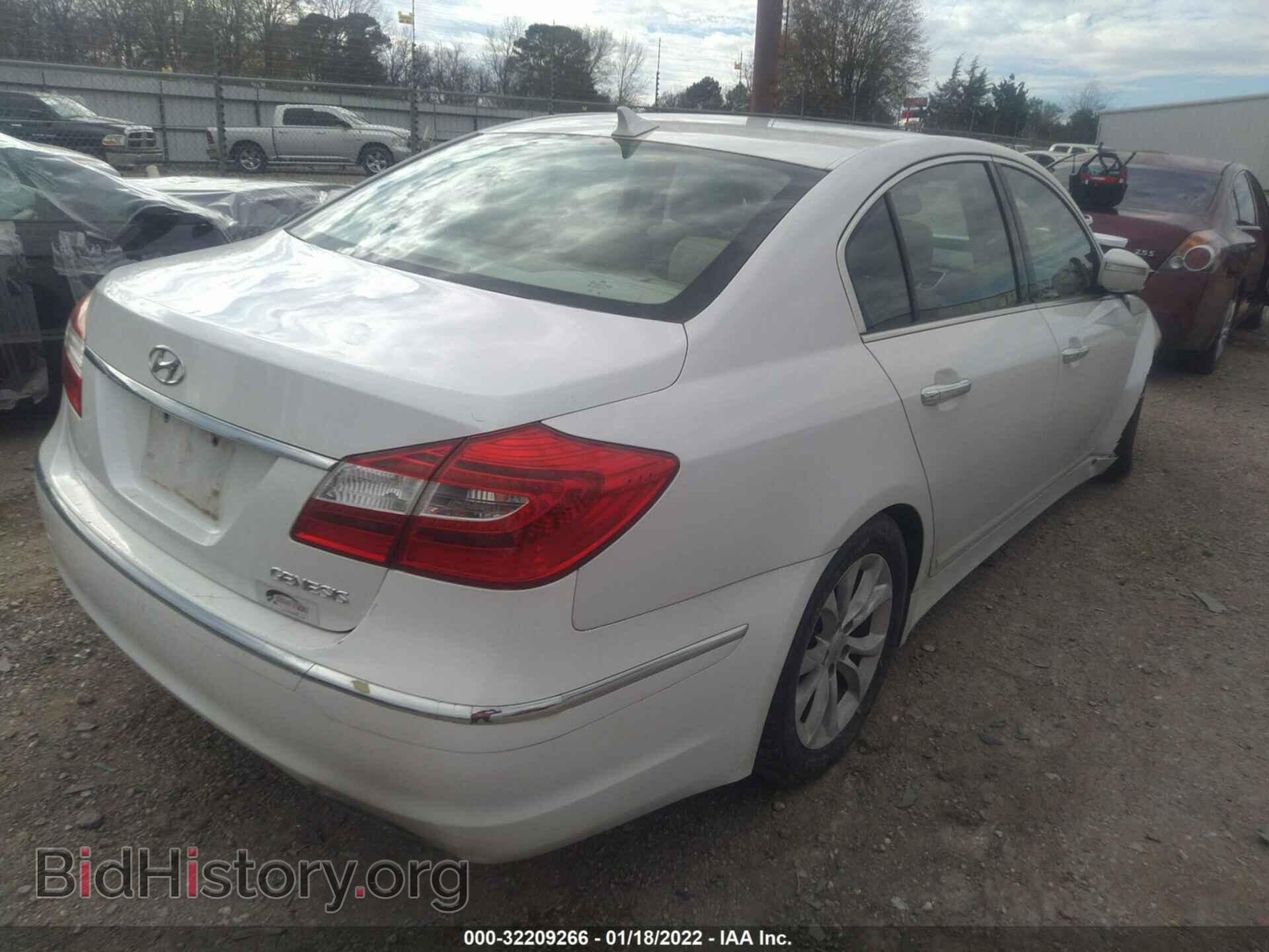2013 HYUNDAI GENESIS - VIN: KMHGC4DD9DU246582 - Фото 4