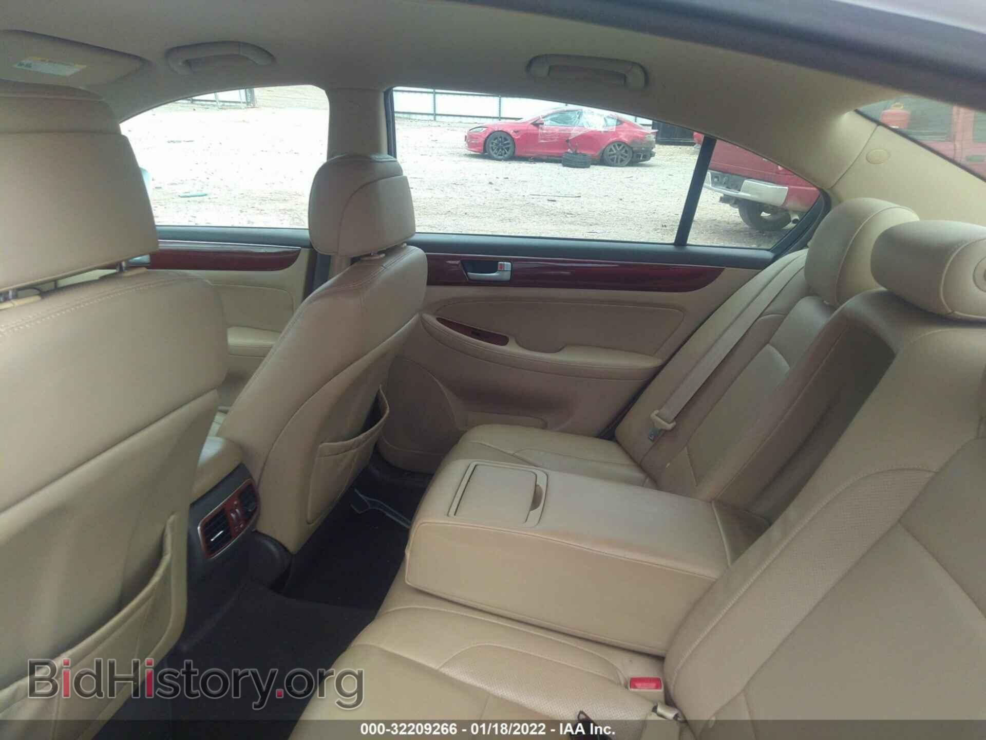 2013 HYUNDAI GENESIS - VIN: KMHGC4DD9DU246582 - Фото 8
