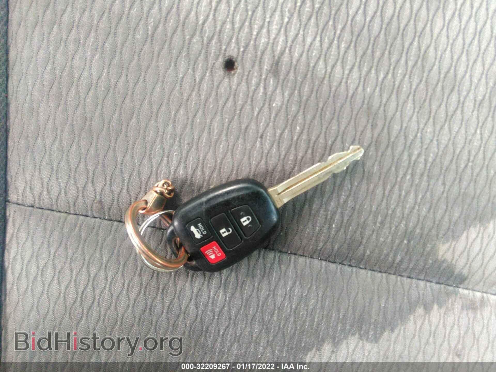 2014 TOYOTA COROLLA - VIN: 2T1BURHE4EC216741 - Photo 11