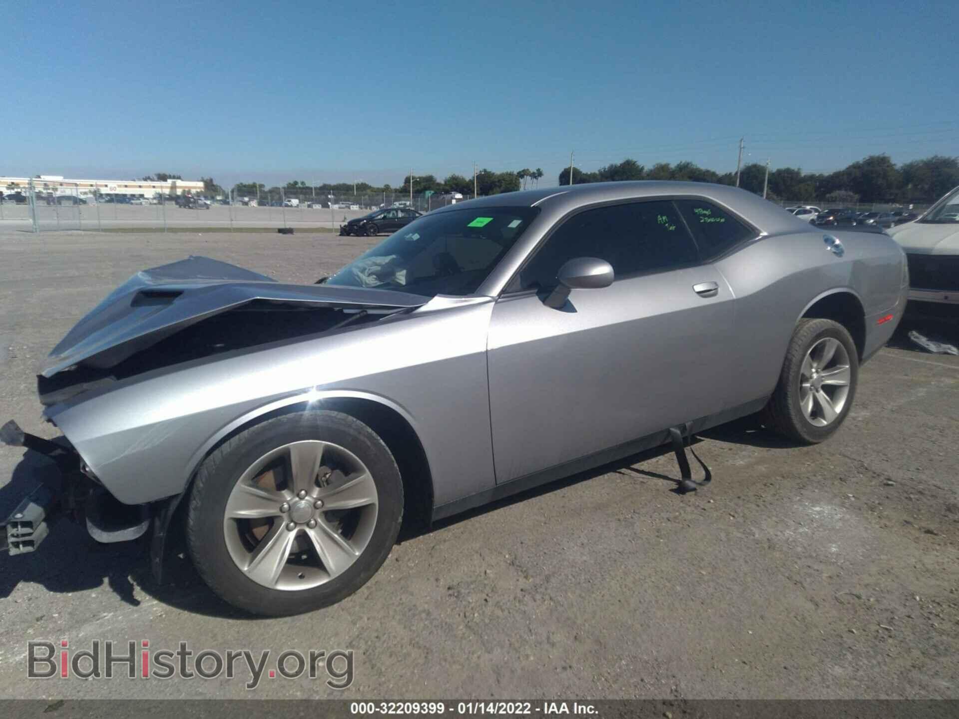 2018 DODGE CHALLENGER - VIN: 2C3CDZAG4JH317895 - Photo 2