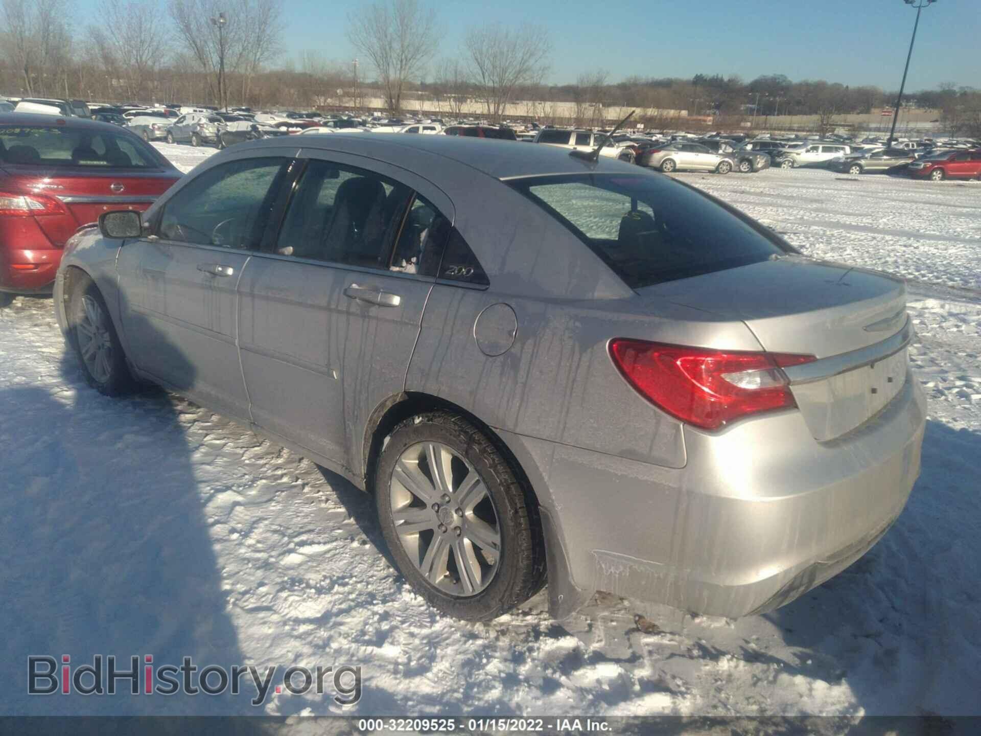 2011 CHRYSLER 200 - VIN: 1C3BC1FB3BN615831 - Photo 3