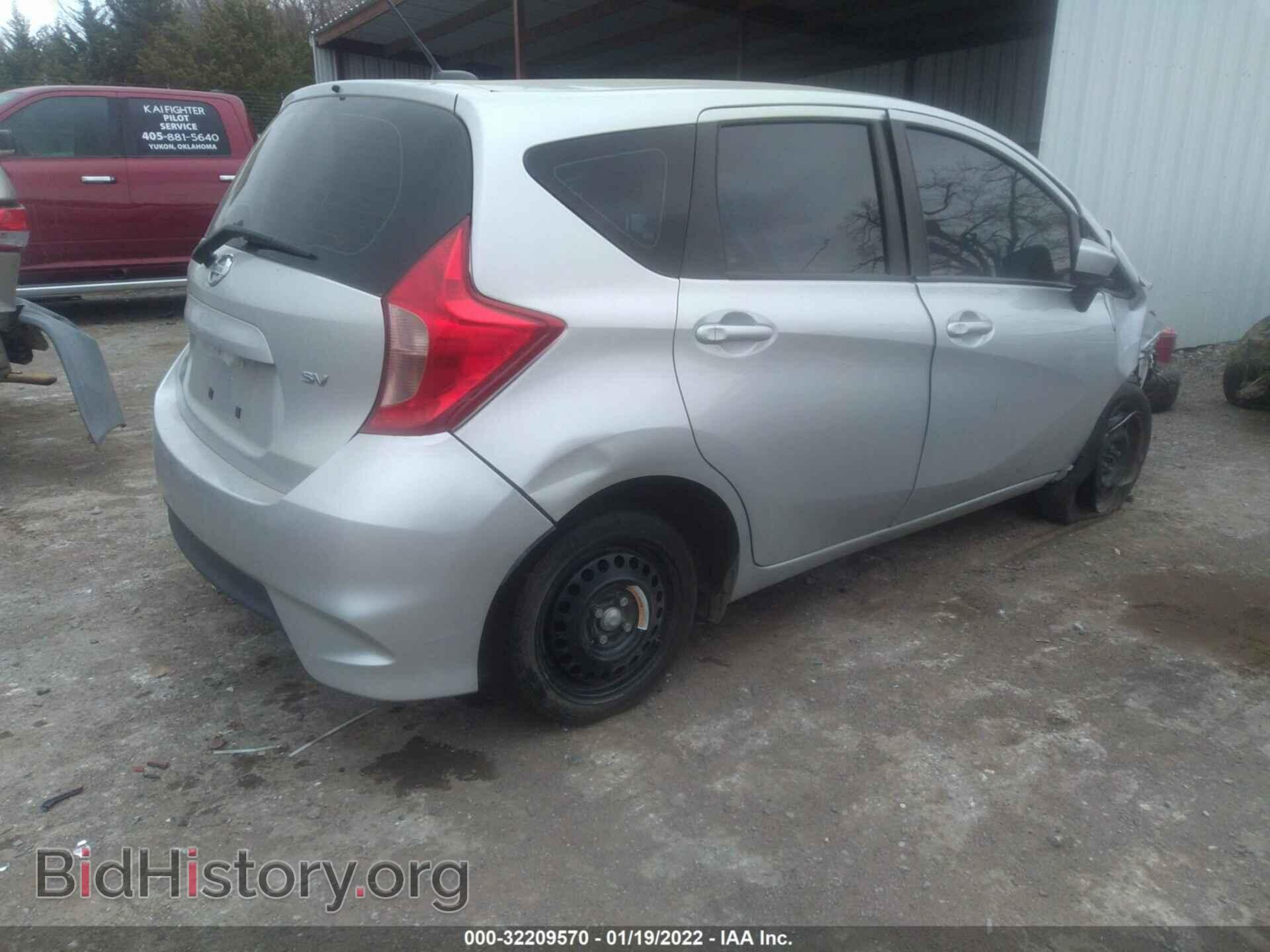 2018 NISSAN VERSA NOTE - VIN: 3N1CE2CP6JL364580 - Фото 4