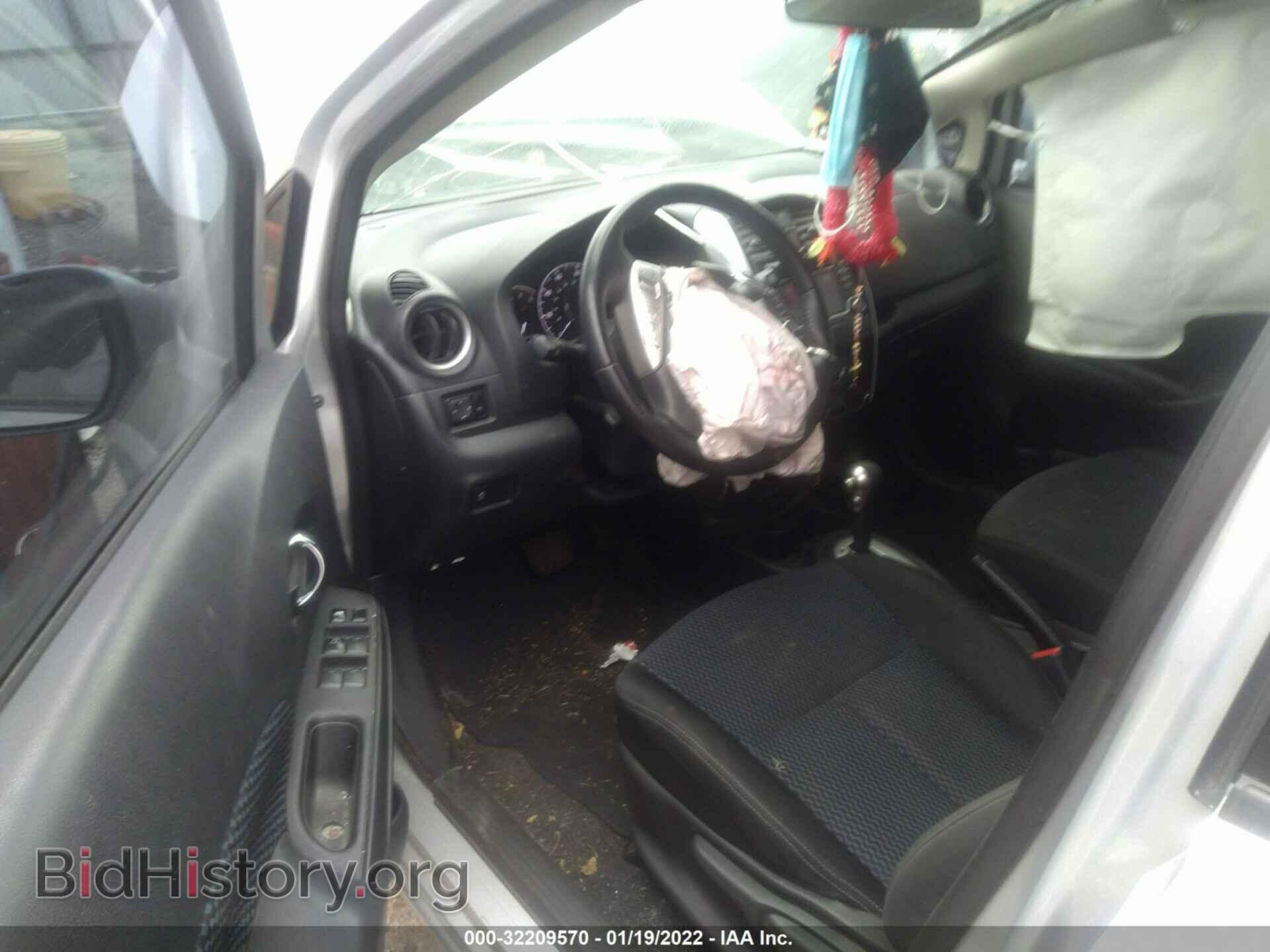 2018 NISSAN VERSA NOTE - VIN: 3N1CE2CP6JL364580 - Фото 5
