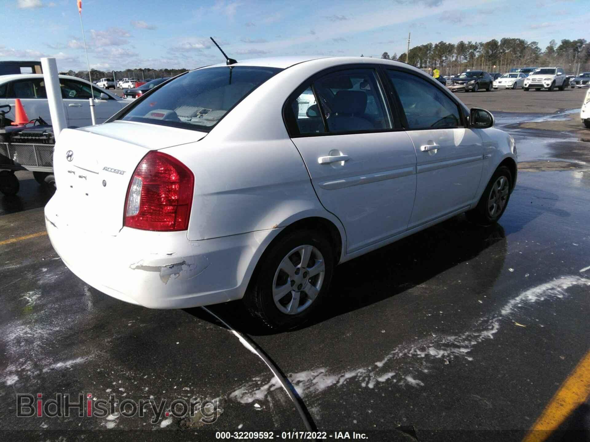 2007 HYUNDAI ACCENT - VIN: KMHCN46C77U112817 - Фото 4