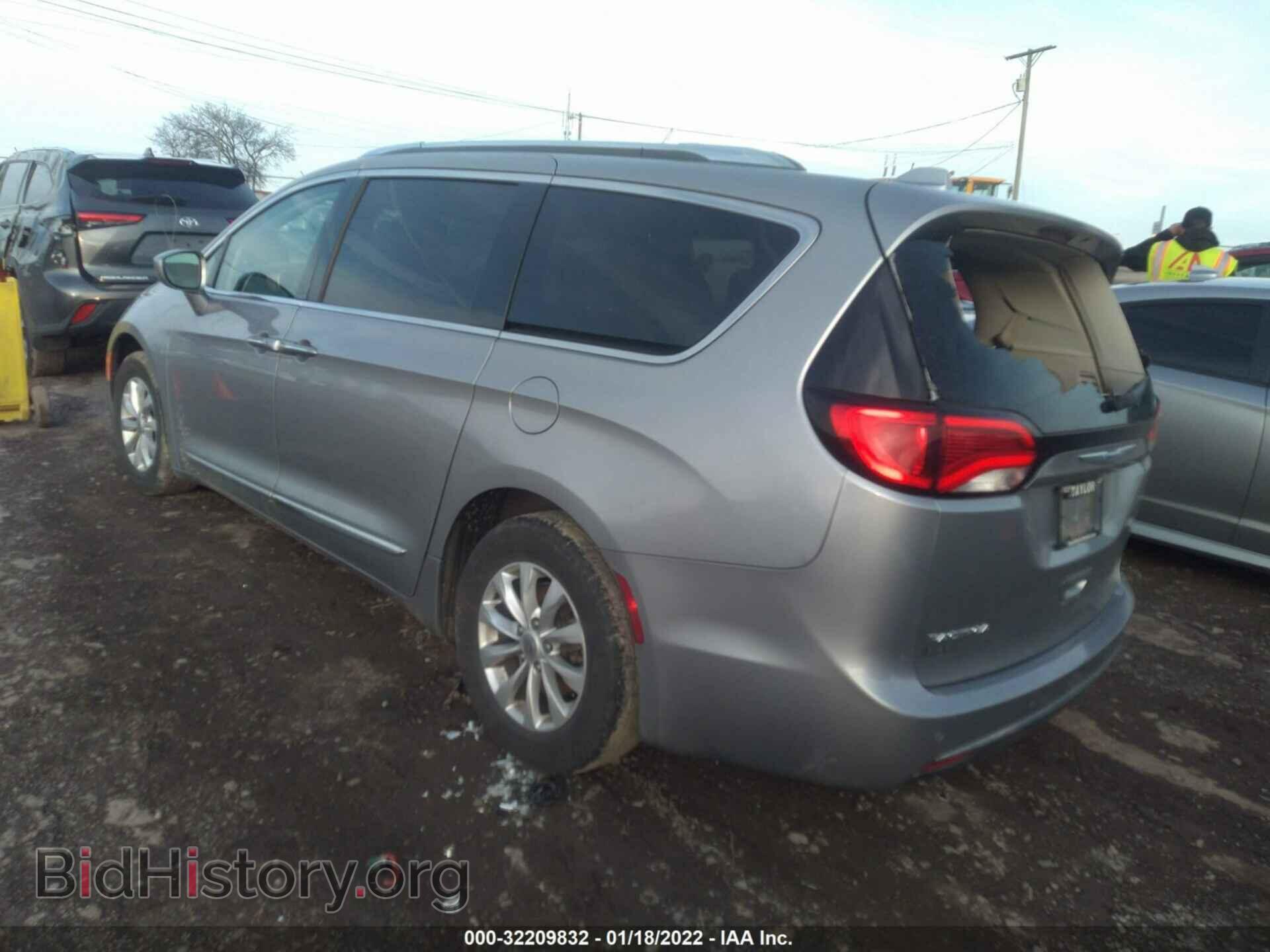 2018 CHRYSLER PACIFICA - VIN: 2C4RC1BG6JR279587 - Фото 3