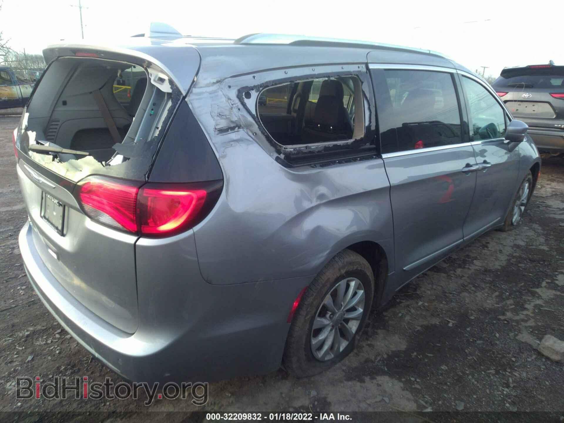 2018 CHRYSLER PACIFICA - VIN: 2C4RC1BG6JR279587 - Фото 4