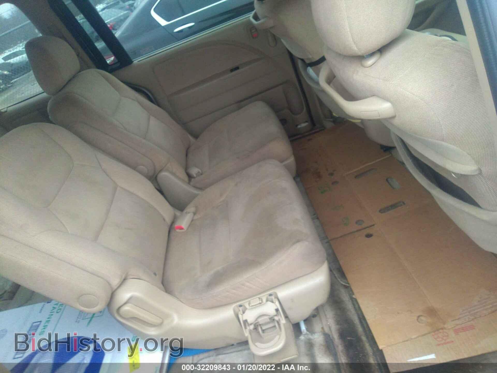 2007 HONDA ODYSSEY - VIN: 5FNRL38437B082972 - Фото 8