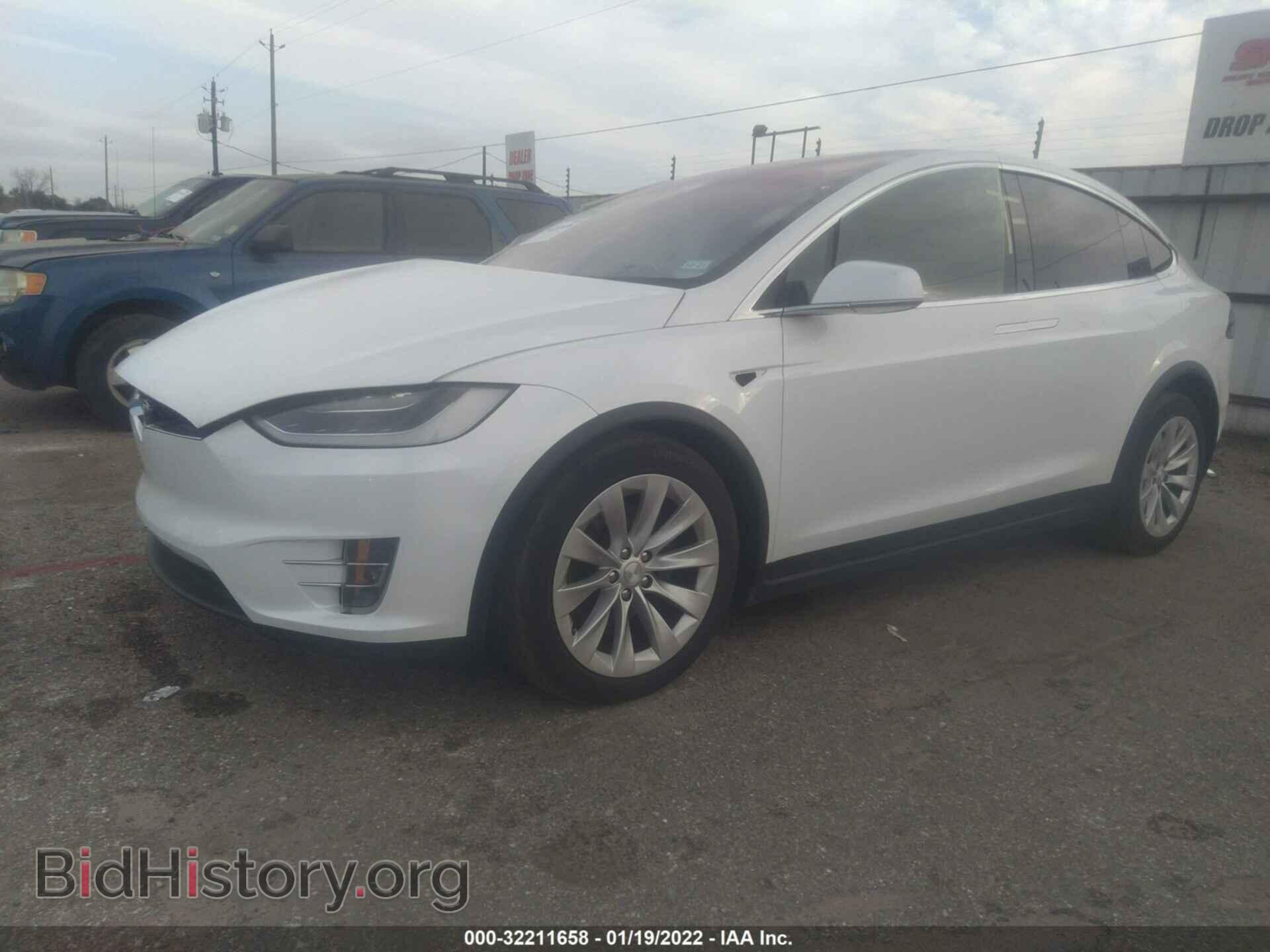 2017 TESLA MODEL X - VIN: 5YJXCAE28HF058098 - Photo 2