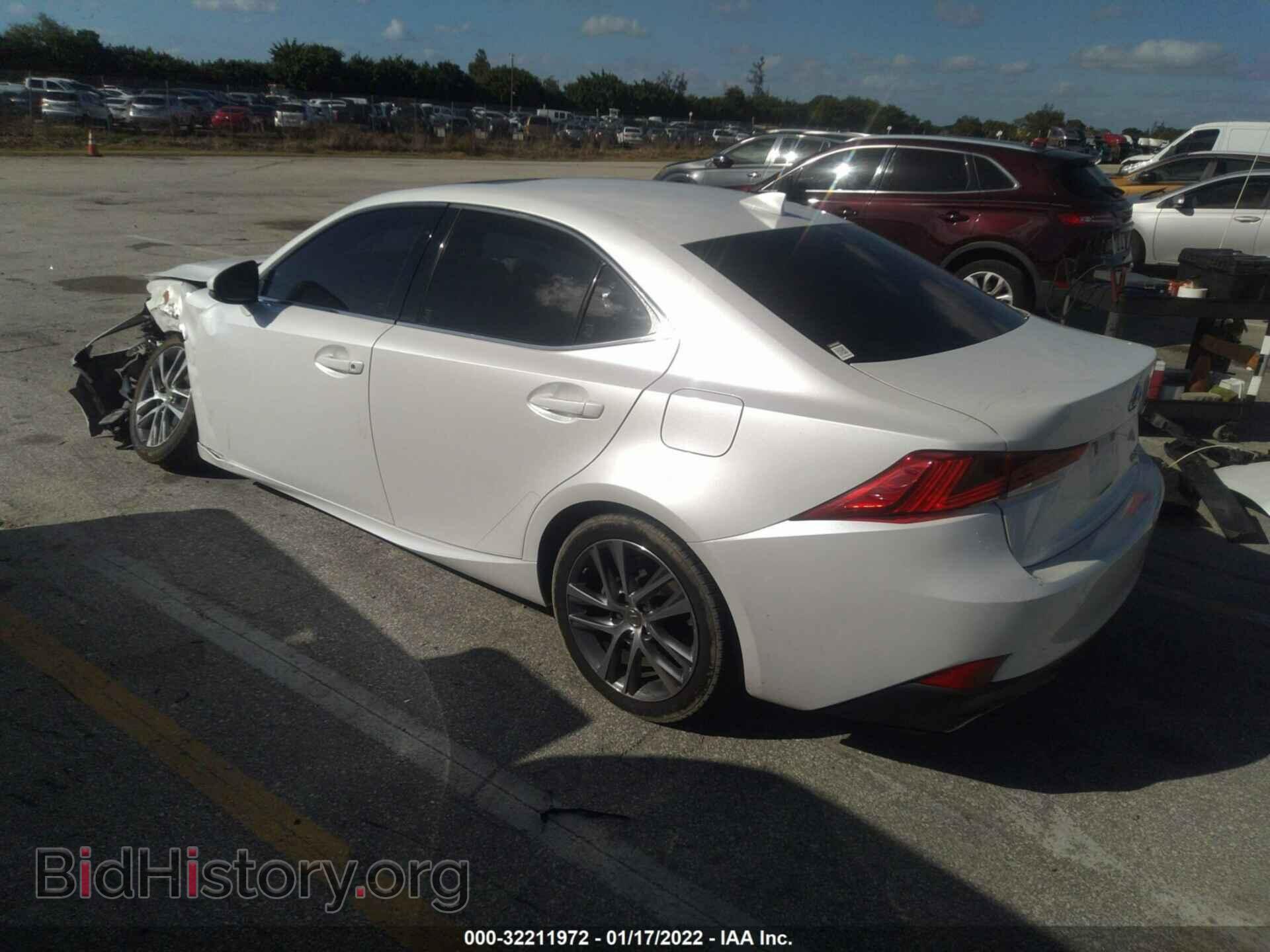 2019 LEXUS IS - VIN: JTHBA1D23K5096525 - Фото 3