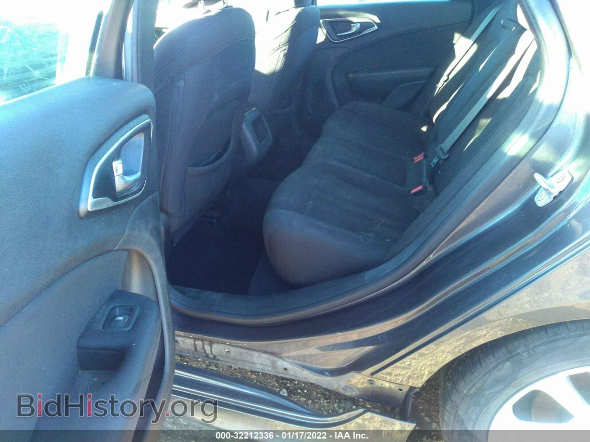 2015 CHRYSLER 200 - VIN: 1C3CCCAB5FN676952 - Фото 8