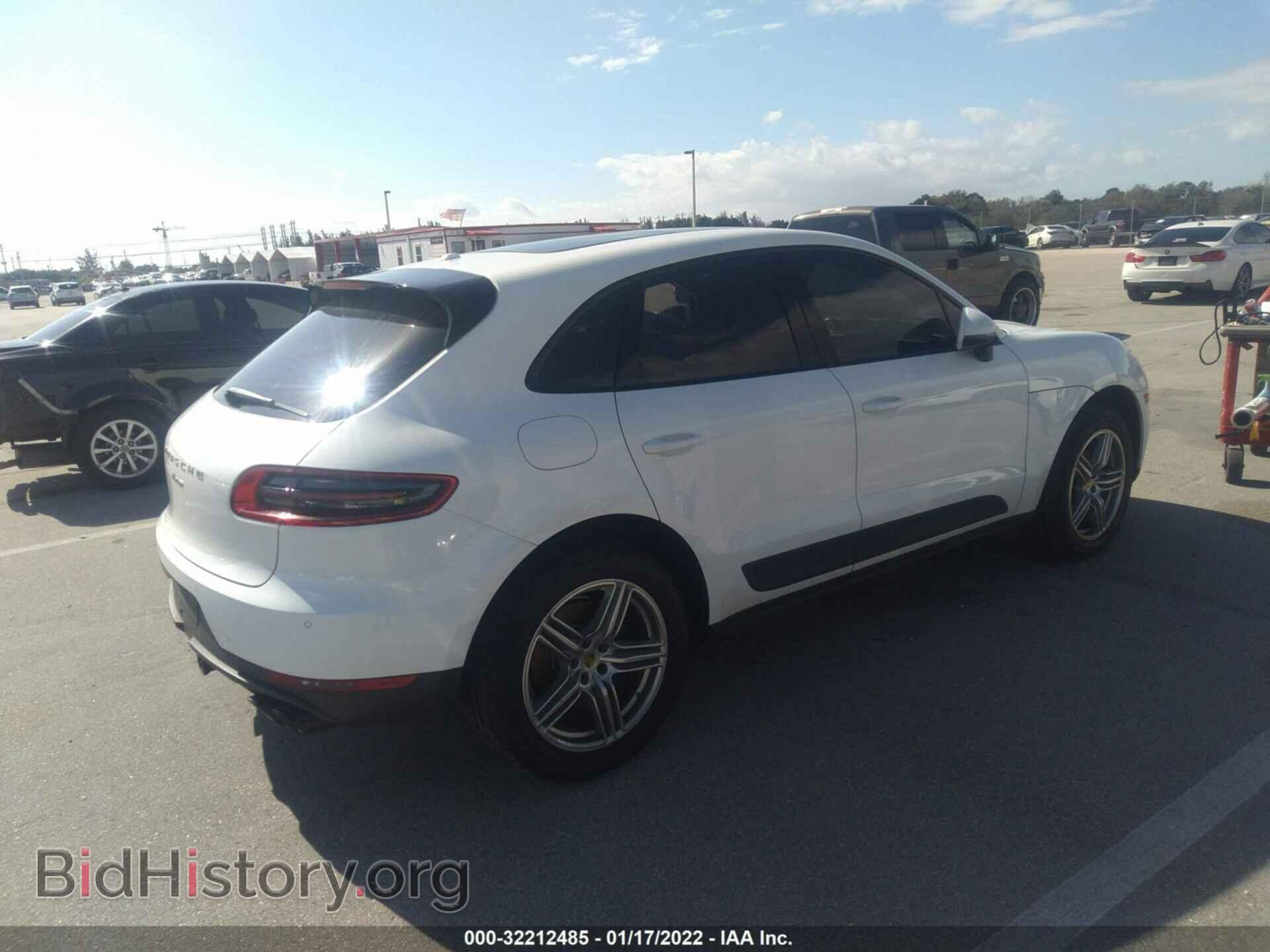 2017 PORSCHE MACAN - VIN: WP1AA2A51HLB06022 - Photo 4