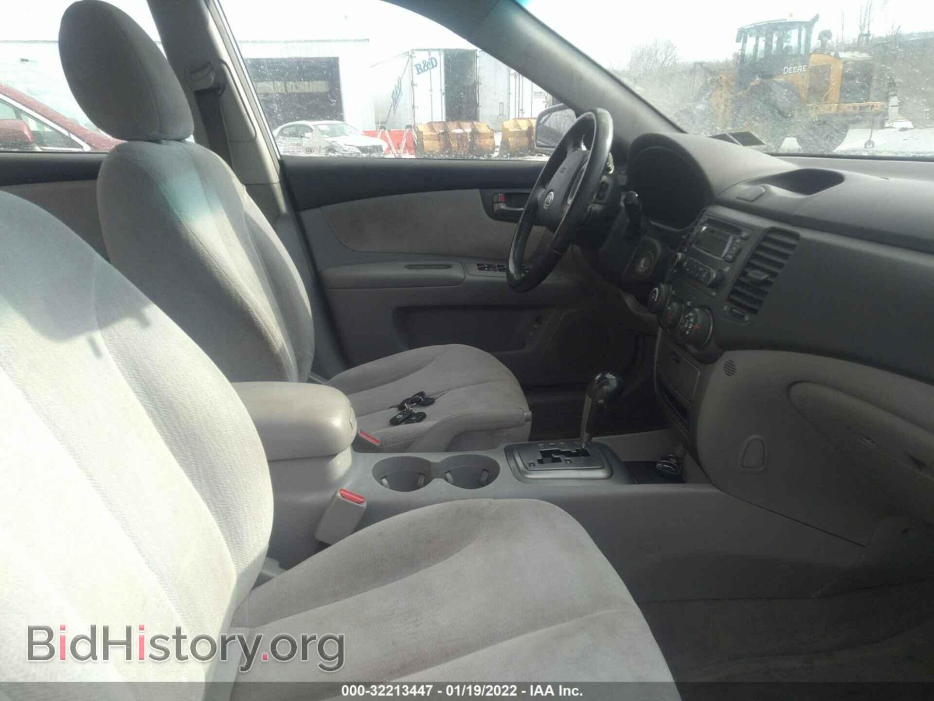 2006 KIA OPTIMA - VIN: KNAGE123765052957 - Фото 5