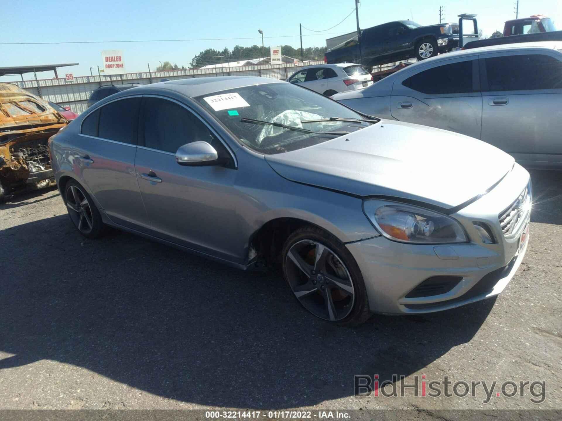 Photo YV1902FH4D2184380 - VOLVO S60 2013