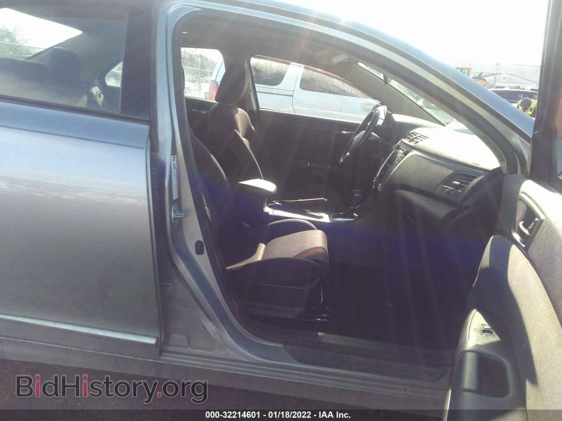 2010 SUZUKI KIZASHI - VIN: JS2RF9A57A6100198 - Photo 5