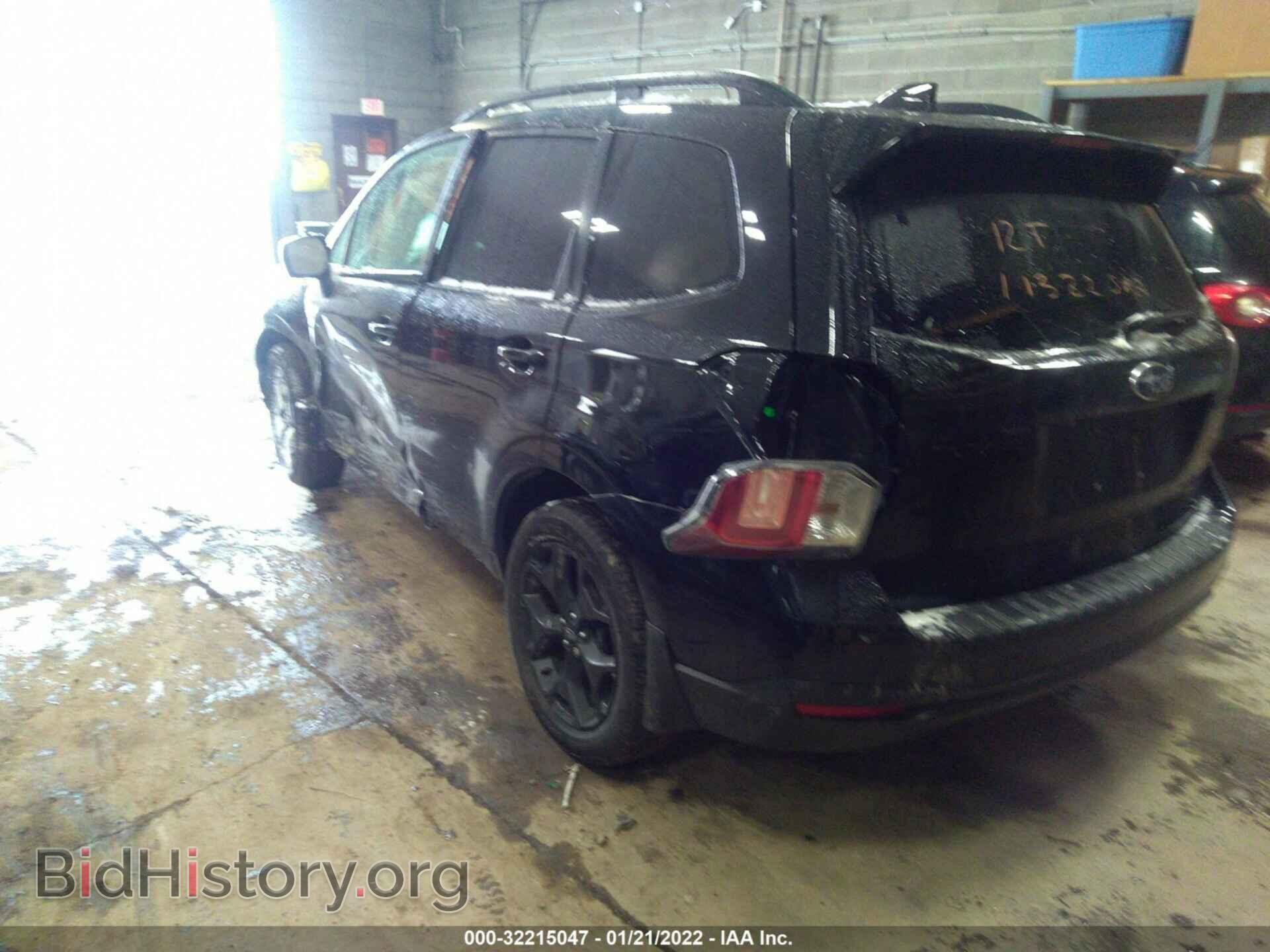 2018 SUBARU FORESTER - VIN: JF2SJAGC8JH558291 - Фото 3