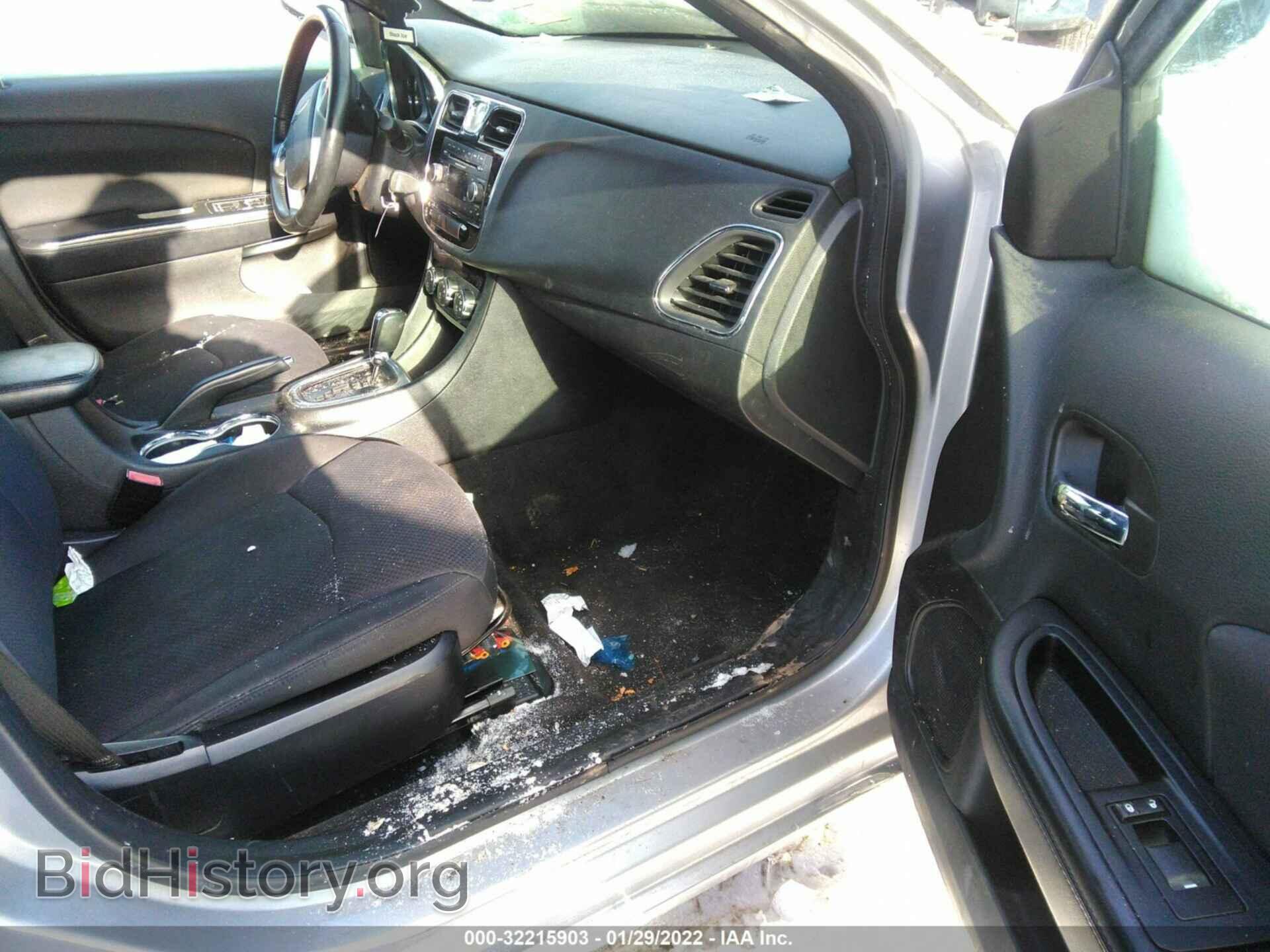 2014 CHRYSLER 200 - VIN: 1C3CCBBG2EN114221 - Фото 4