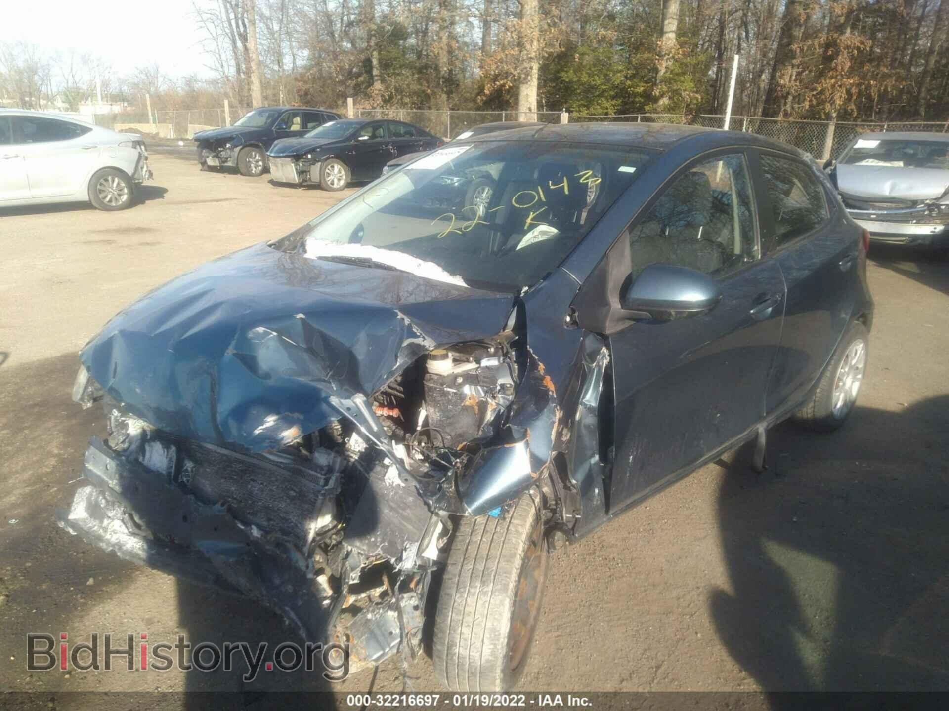 2014 MAZDA MAZDA2 - VIN: JM1DE1KZXE0185105 - Фото 2