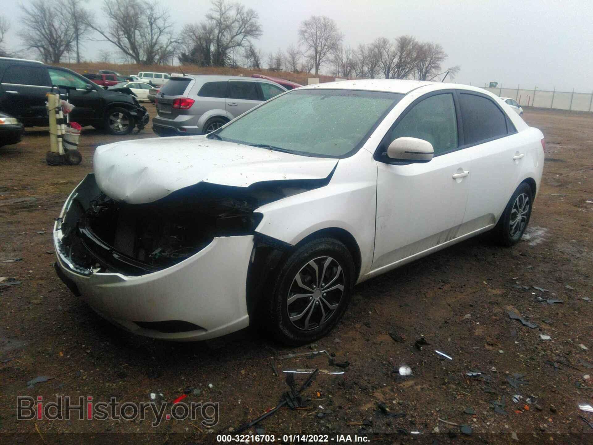 2013 KIA FORTE - VIN: KNAFU4A23D5646712 - Фото 2