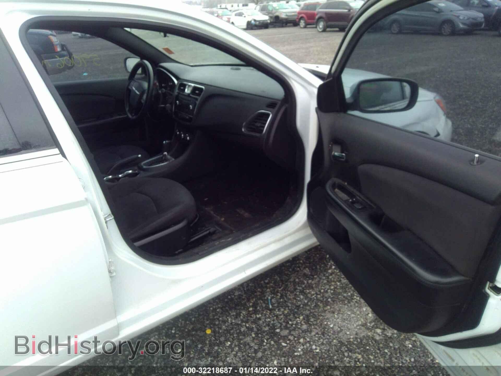 2012 CHRYSLER 200 - VIN: 1C3CCBAB6CN320791 - Фото 5
