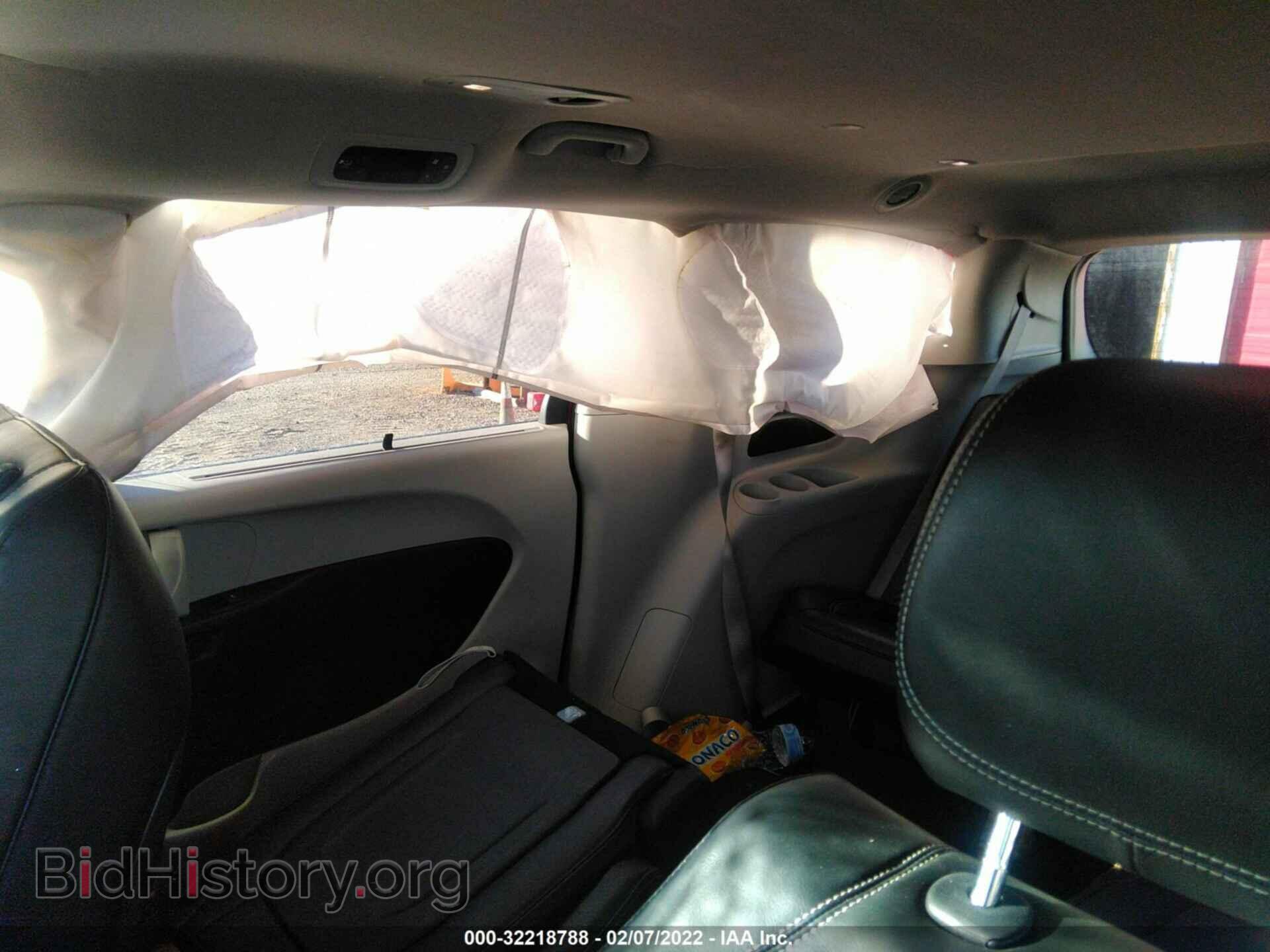 2020 CHRYSLER VOYAGER - VIN: 2C4RC1DG6LR268525 - Фото 8