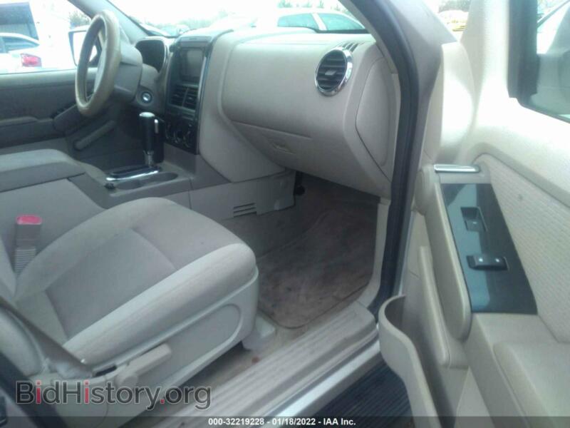 2006 Ford EXPLORER (VIN 1FMEU63E06UB03064) — фото 5 из 10